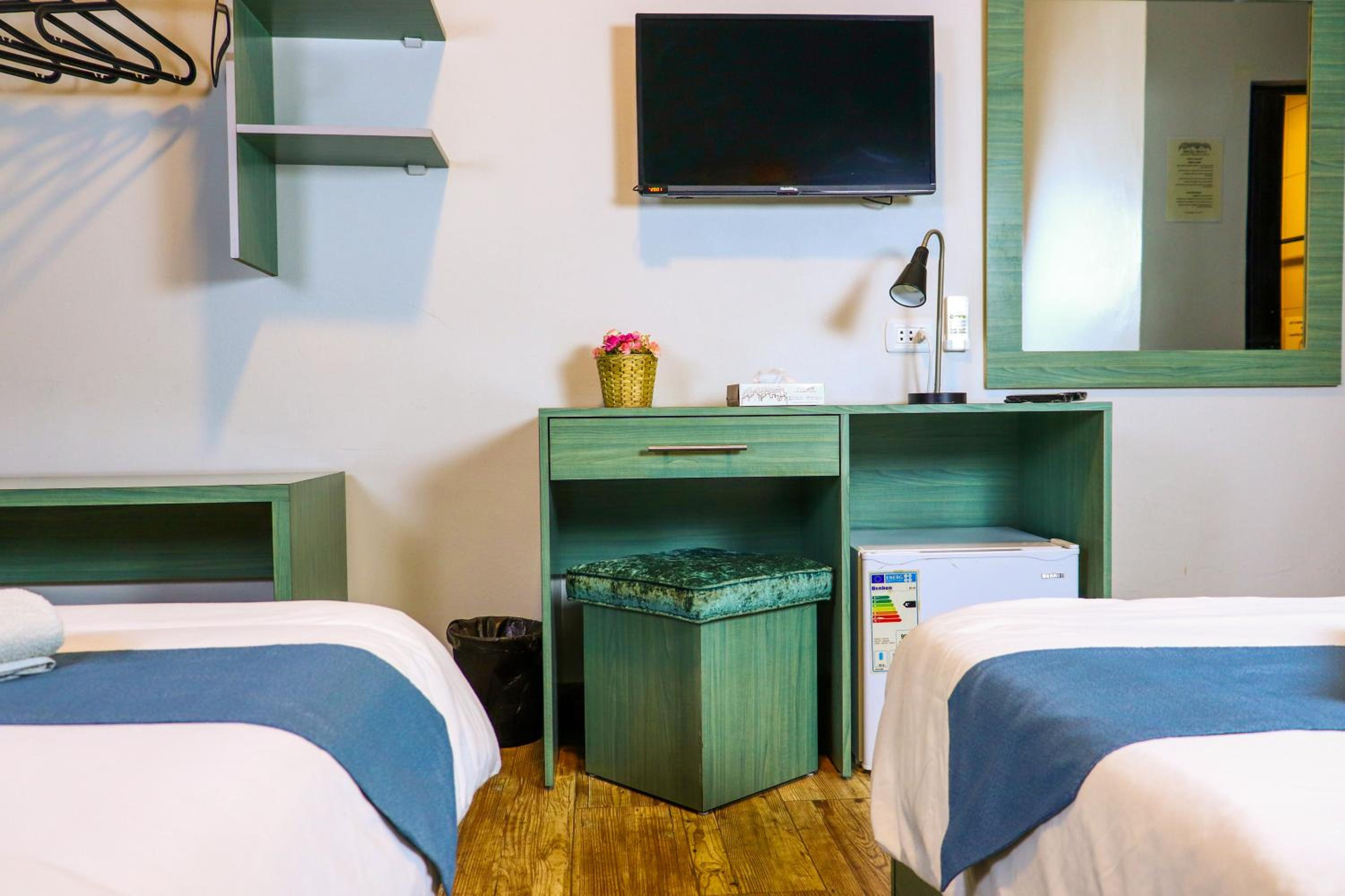 Deluxe Double Room with Balcony - Photo 19