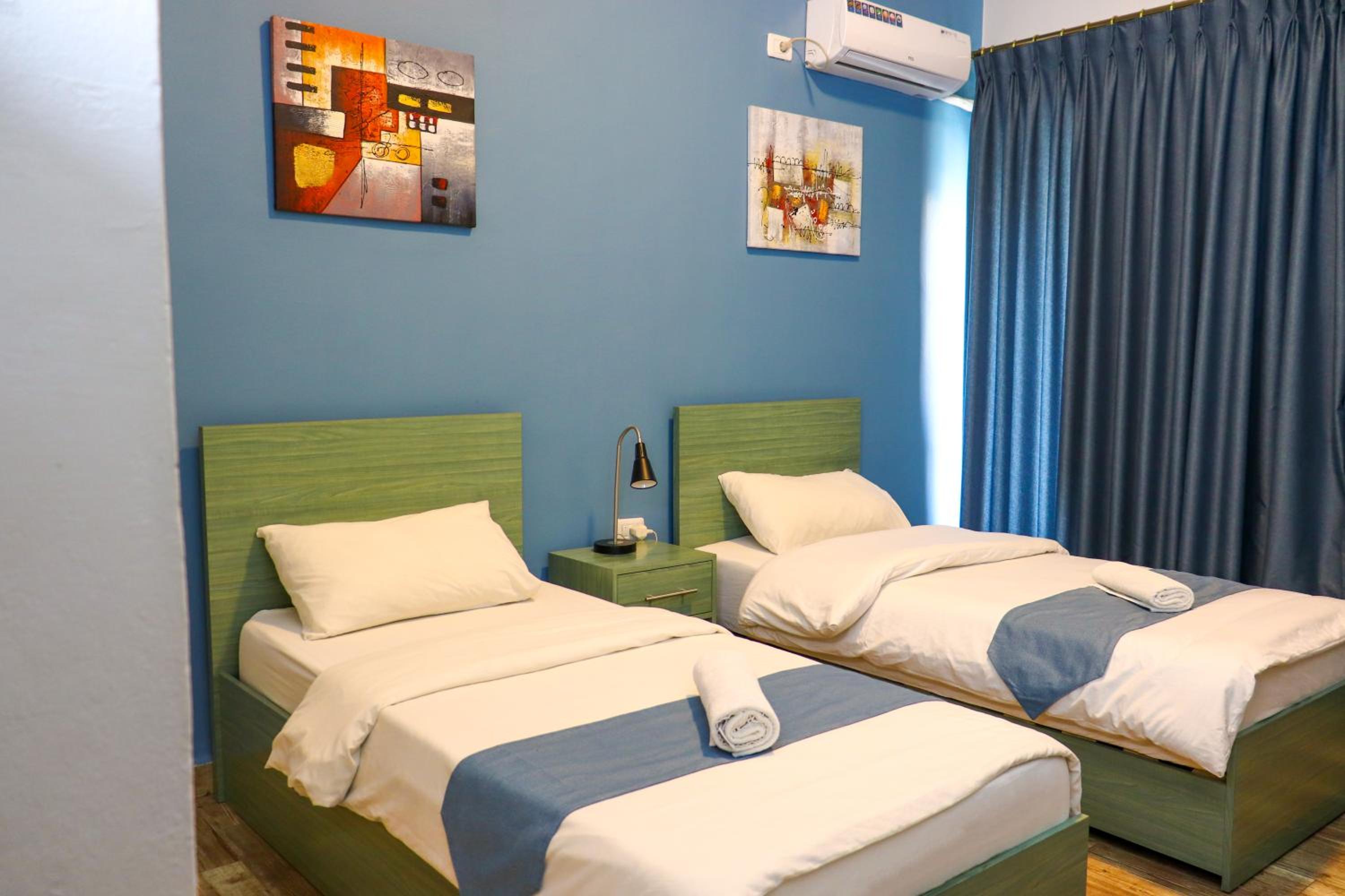 Deluxe Double Room with Balcony - Photo 20