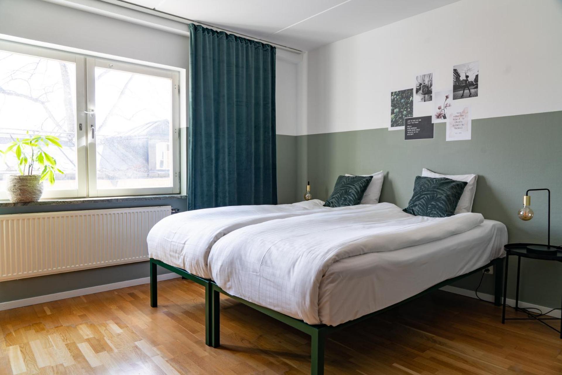 Standard Twin Room - Photo 3