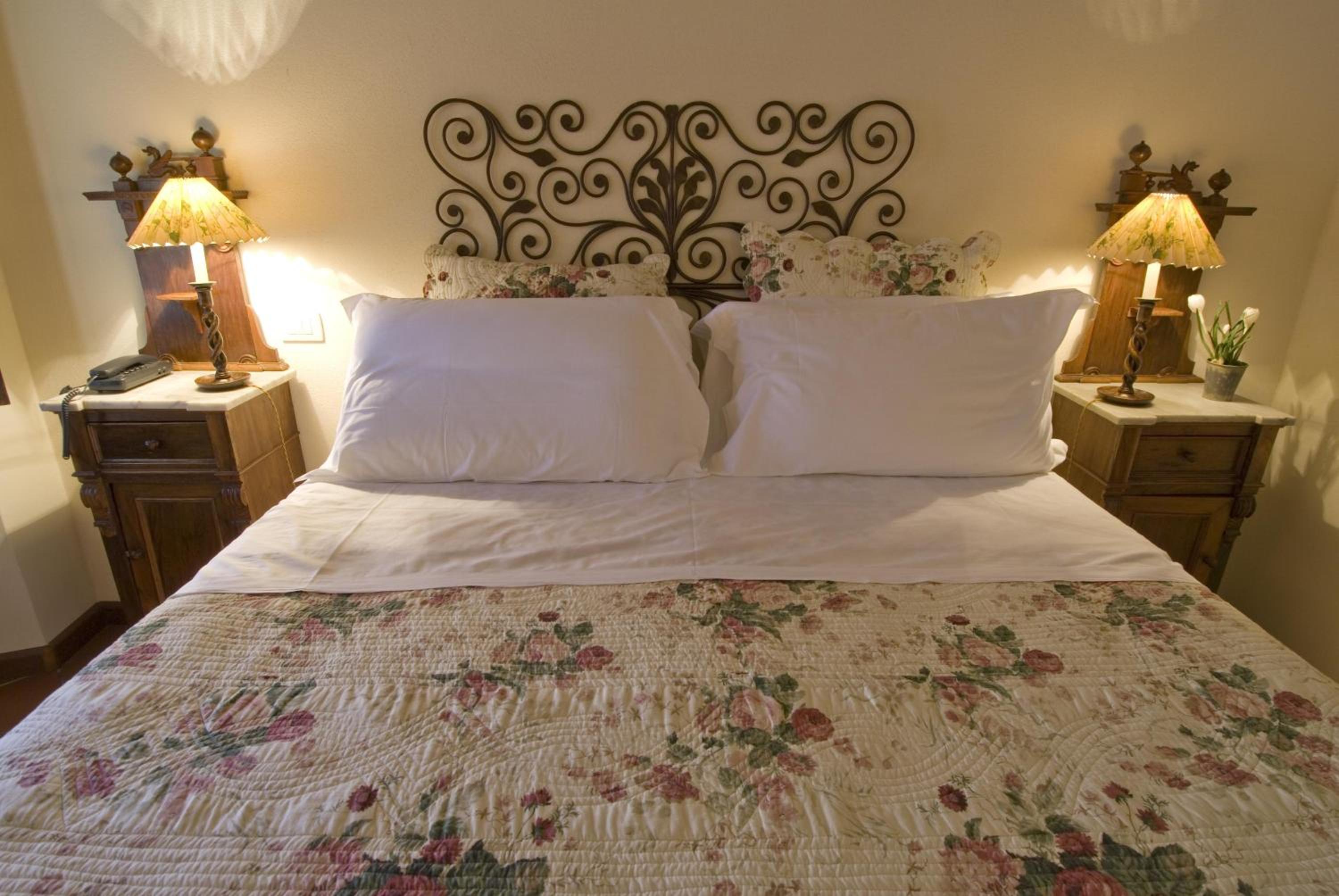 Double Room - Photo 9