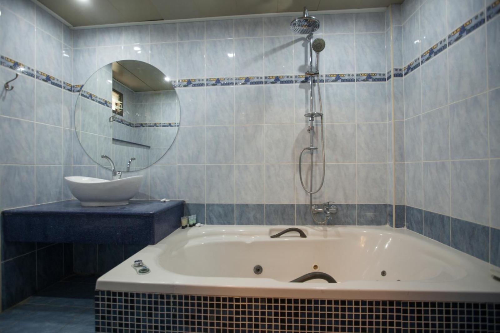 Budget Double Room photo 3