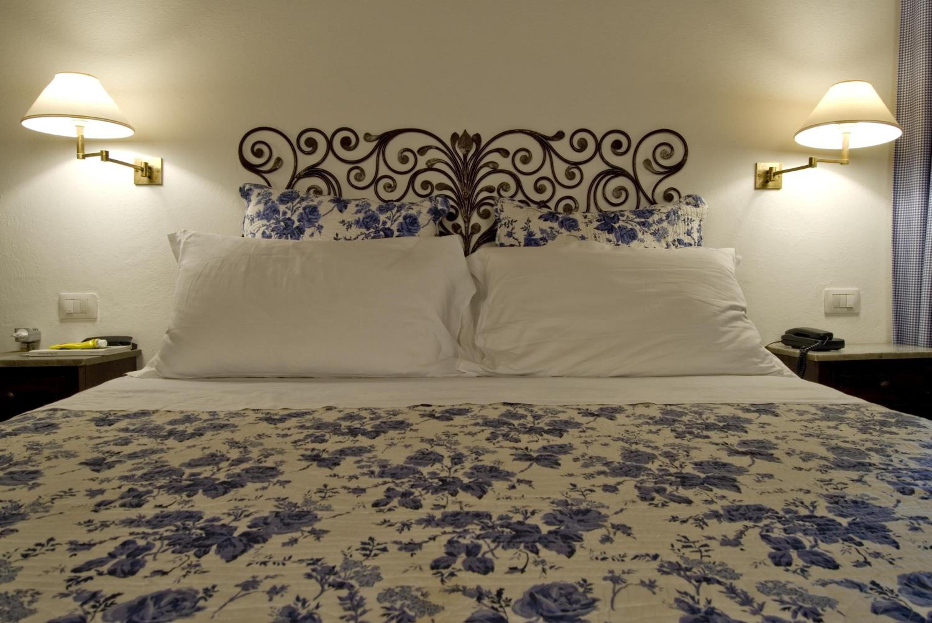 Double Room - Photo 10
