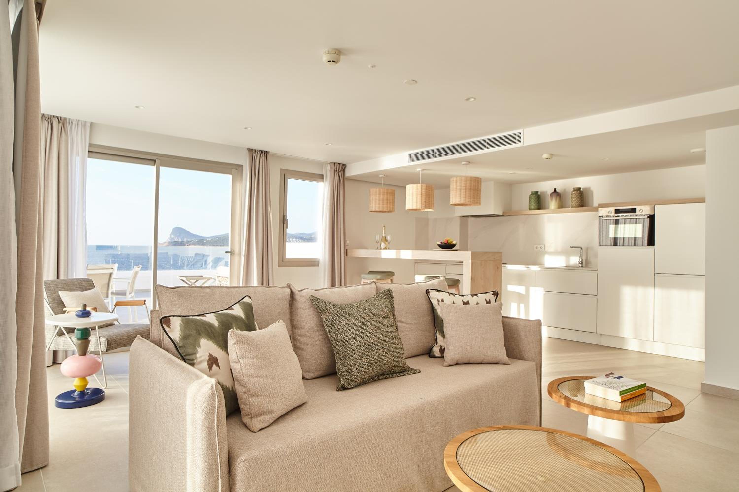 Presidential Two-Bedroom Suite with Panoramic Sea View and Big Terrace