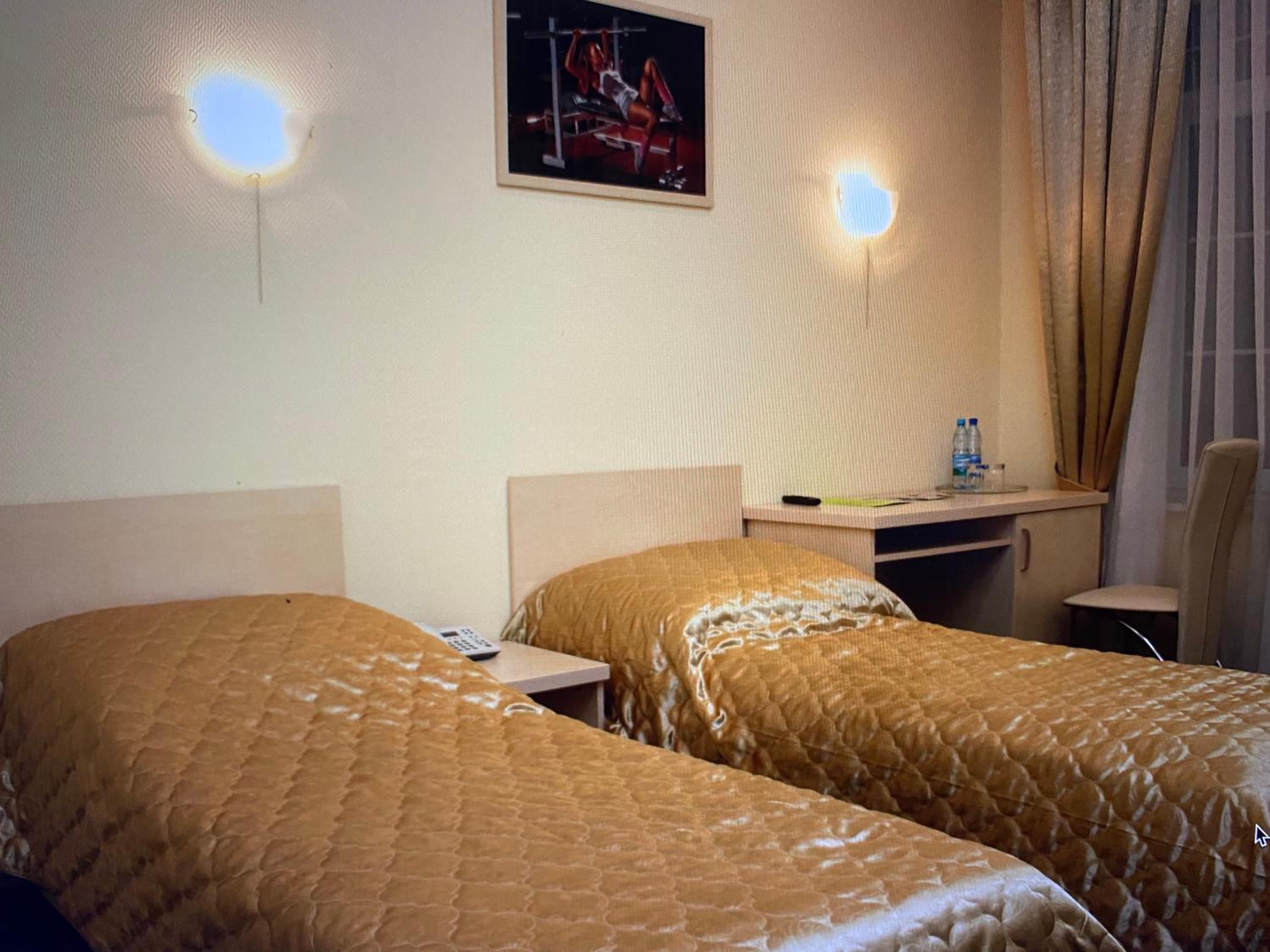 Double or Twin Room photo 3