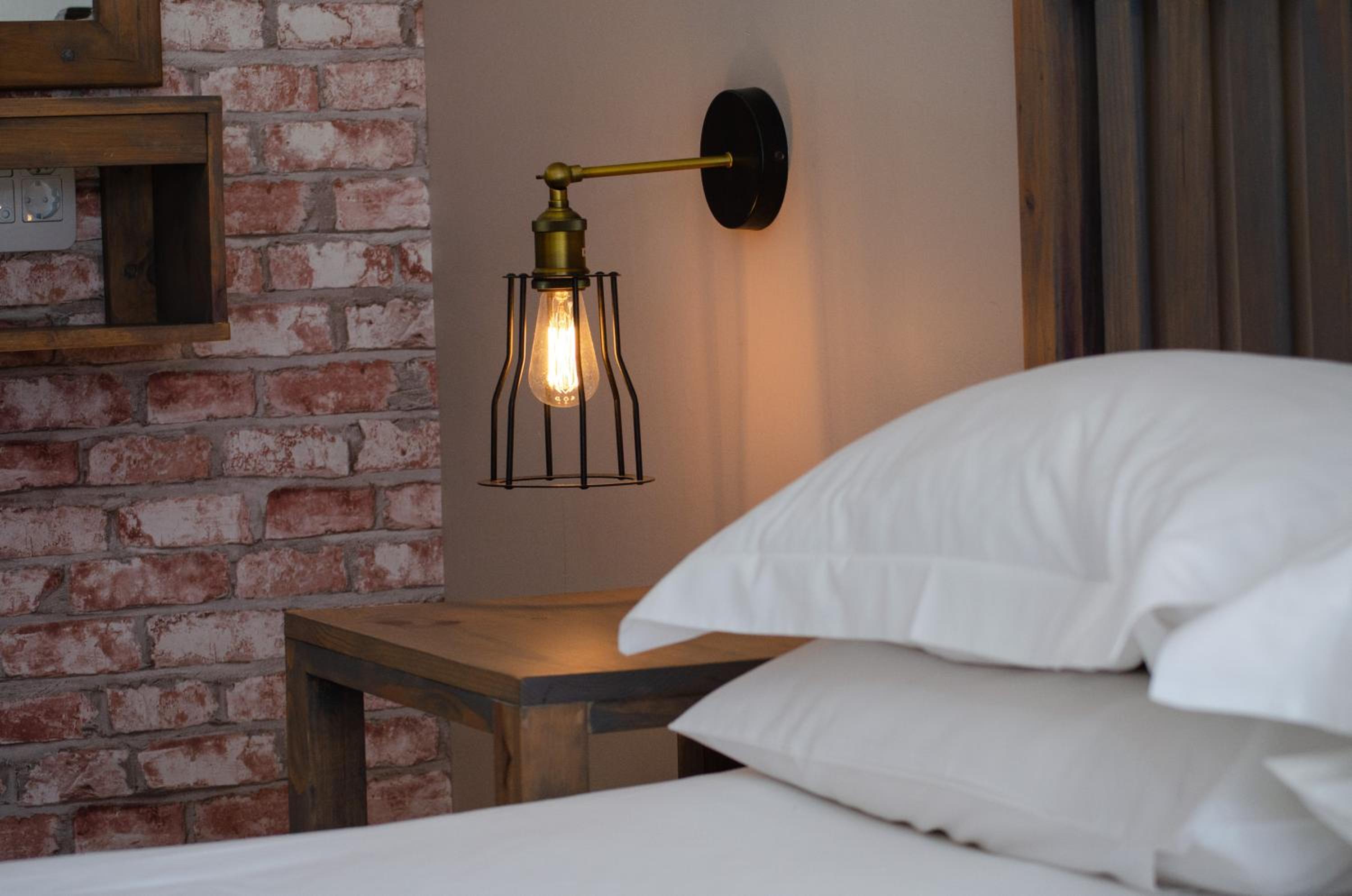 Courtyard Room Twin Beds