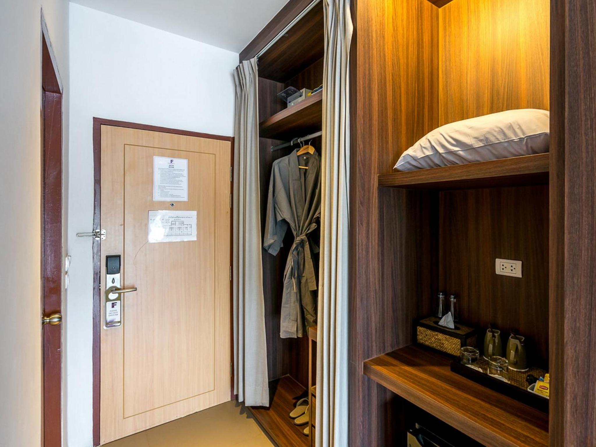 Deluxe Double or Twin Room with River View