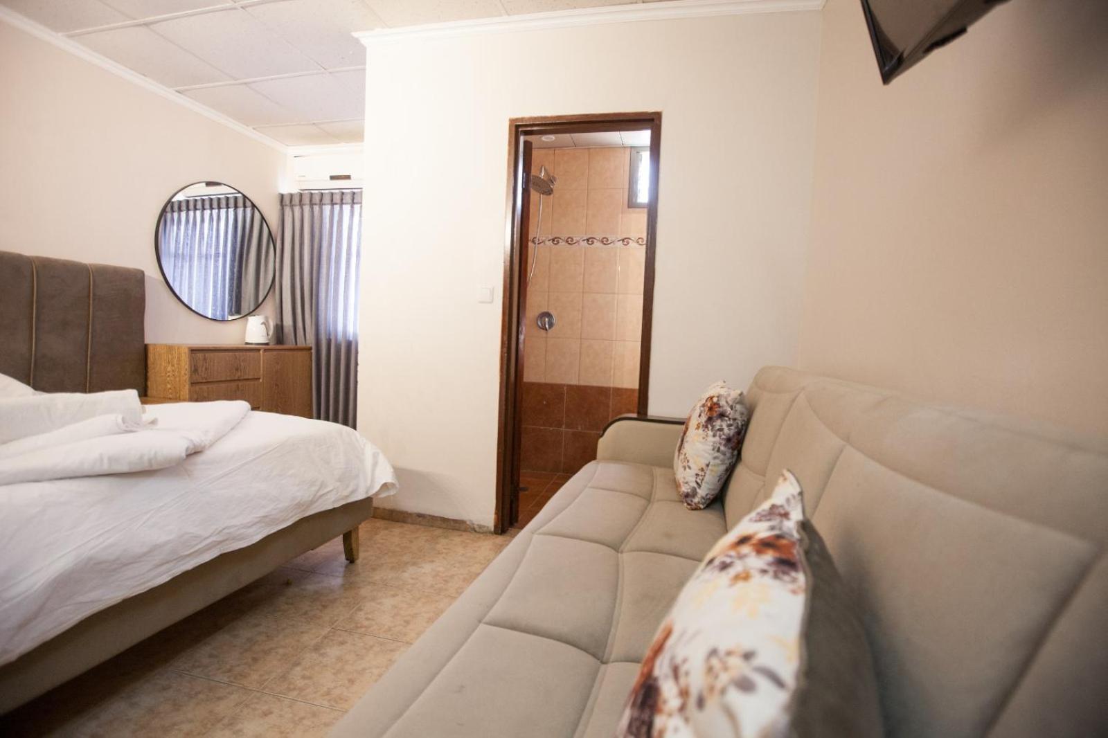 Standard Triple Room photo 3