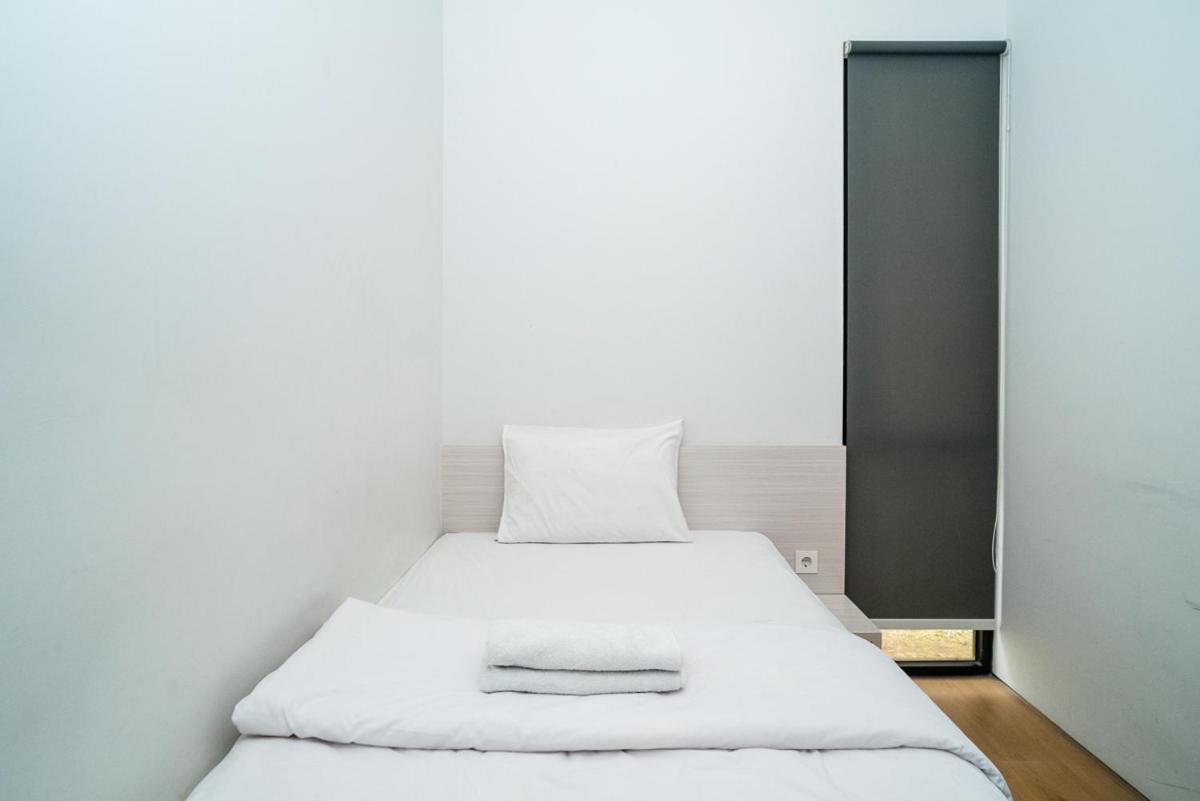 Twin Room - Photo 8