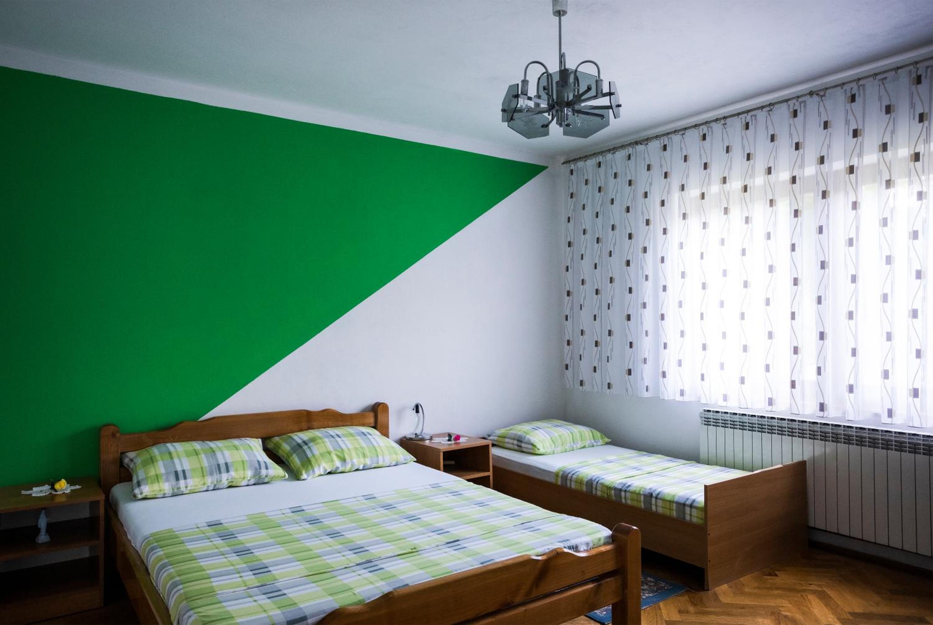Four-Bedroom House - Photo 35