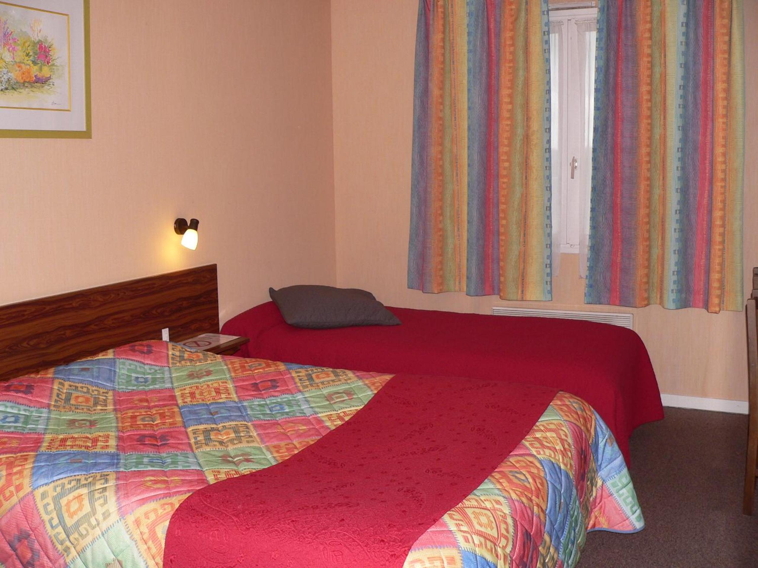 Twin Room with Private External Bathroom photo 1
