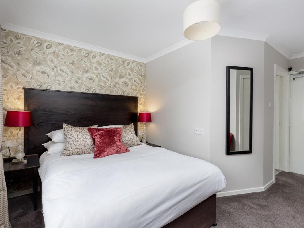 King Room with Shower