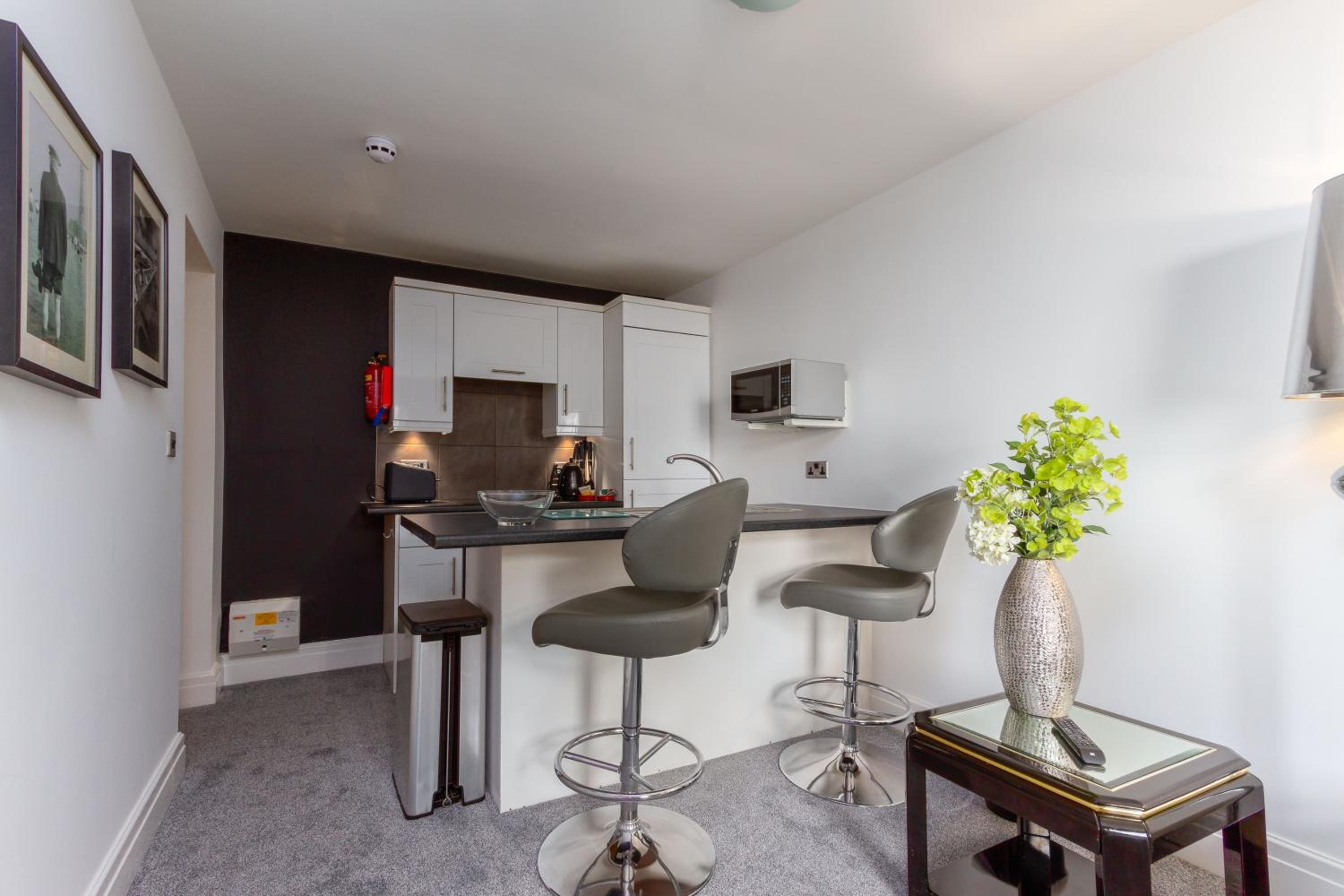 Standard Apartment - #202 photo 3