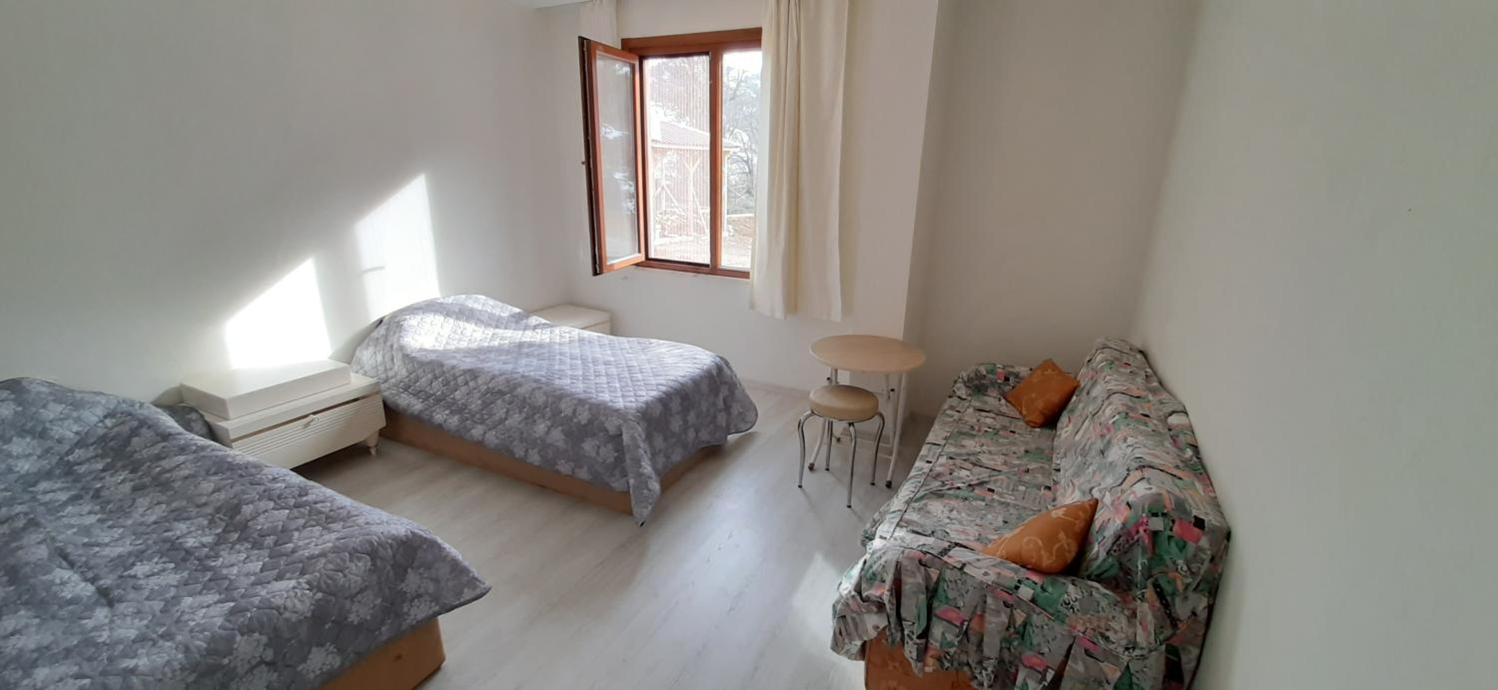Three-Bedroom Apartment - Photo 31
