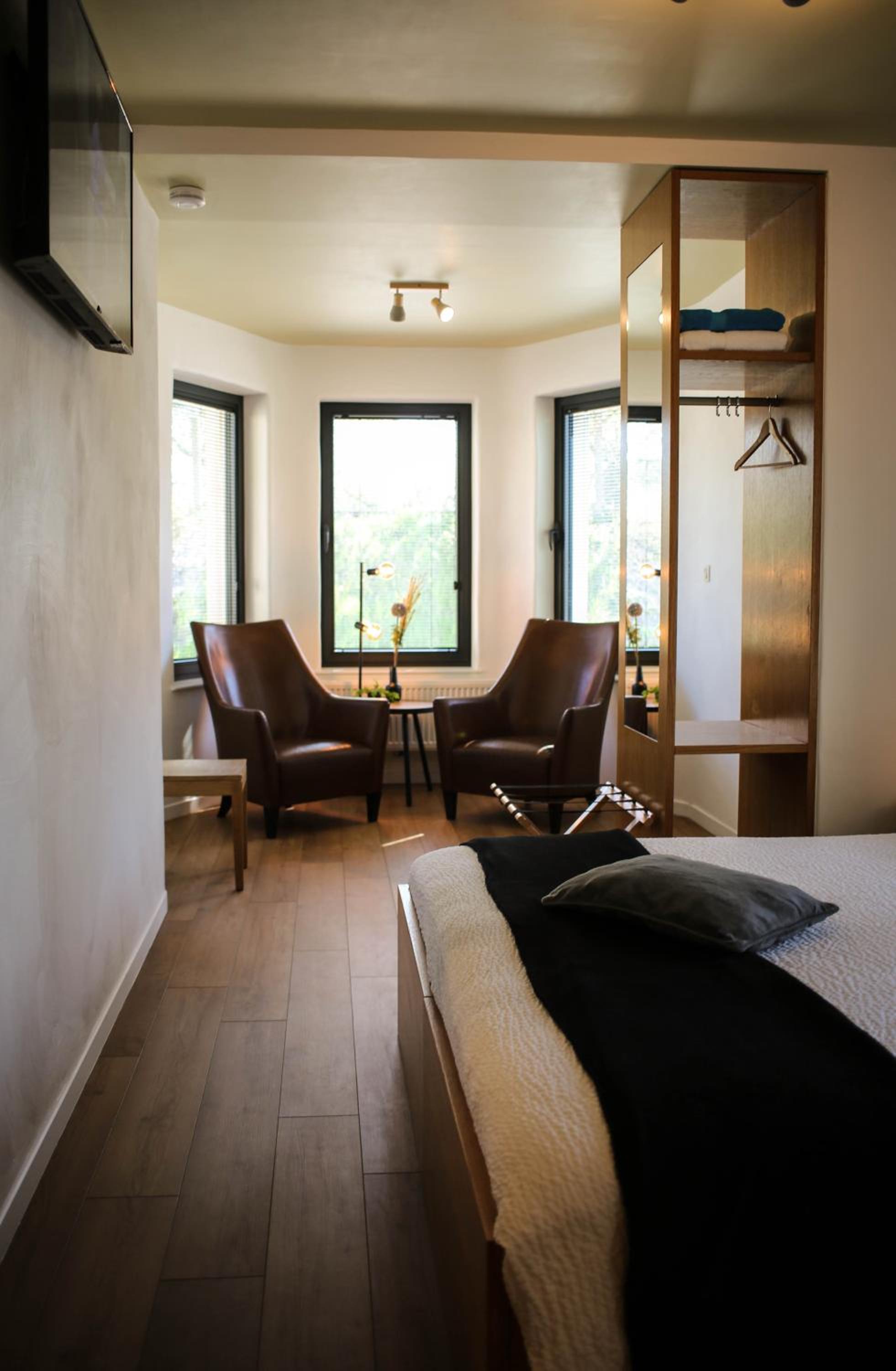 Deluxe Double Room with Shower photo 1
