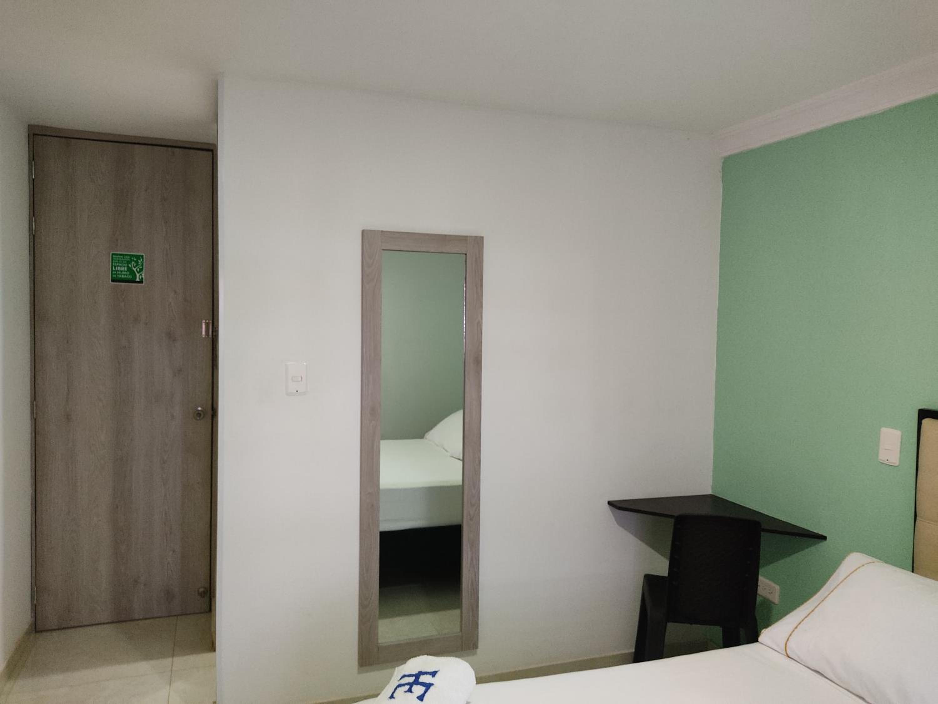 Standard Double Room photo 3