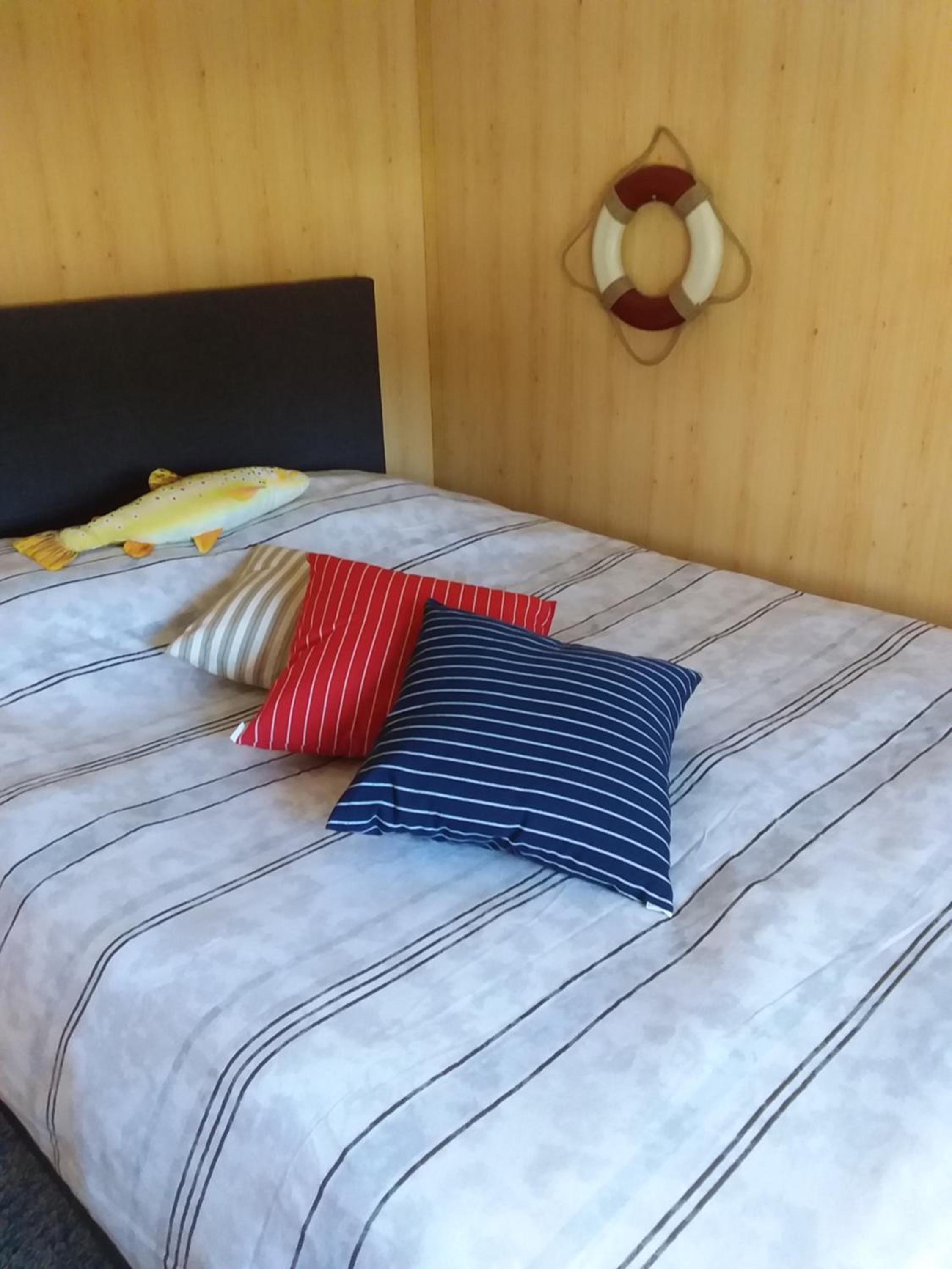 Standard Double Room - Photo 8