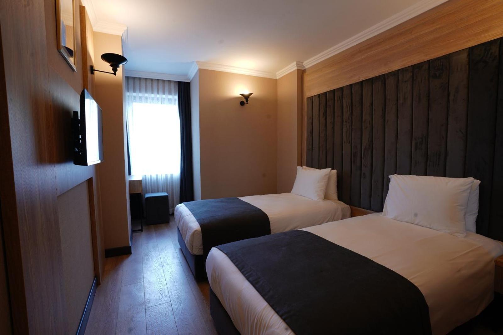 Standard Twin Room photo 2