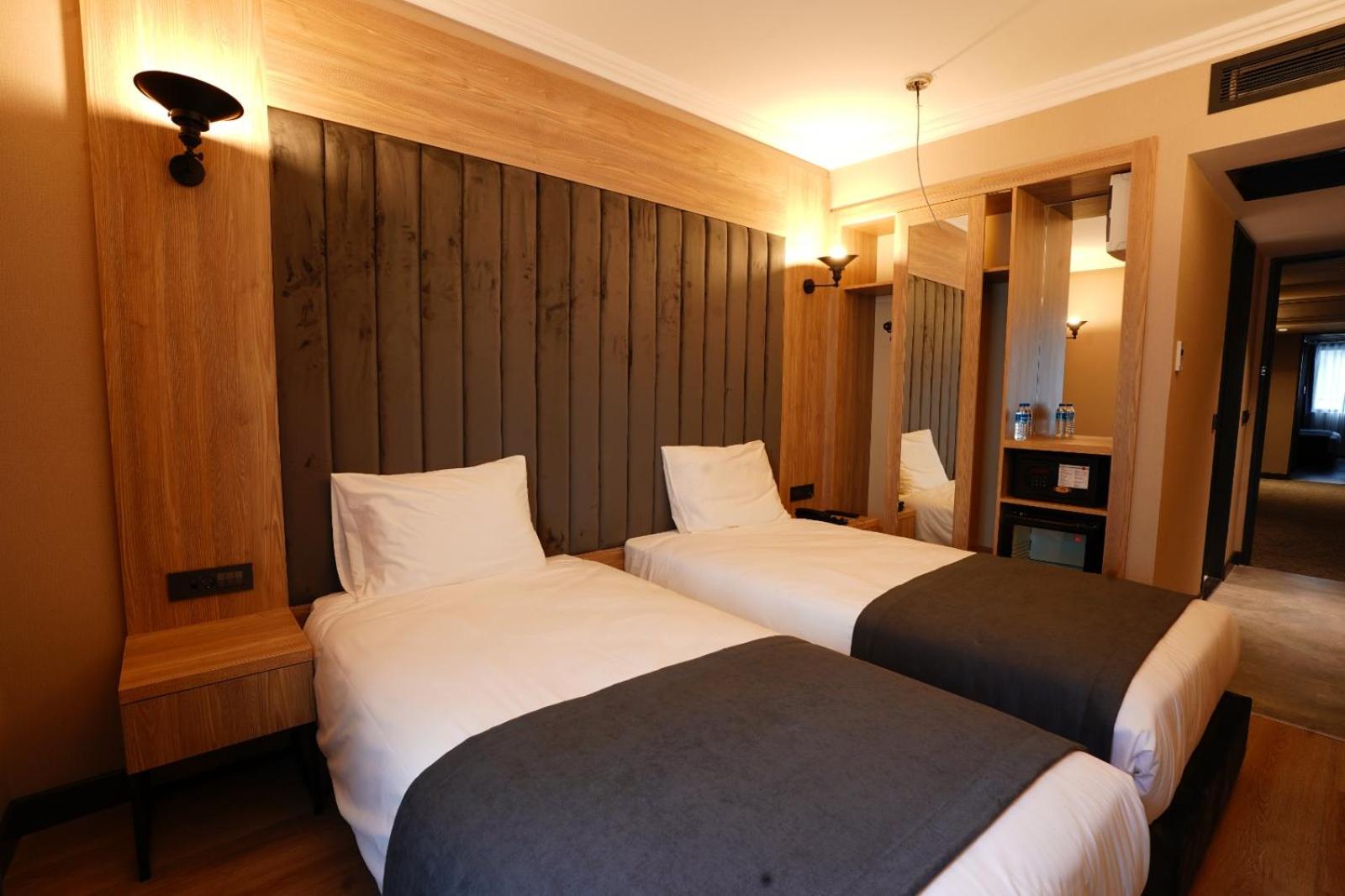 Standard Twin Room photo 3