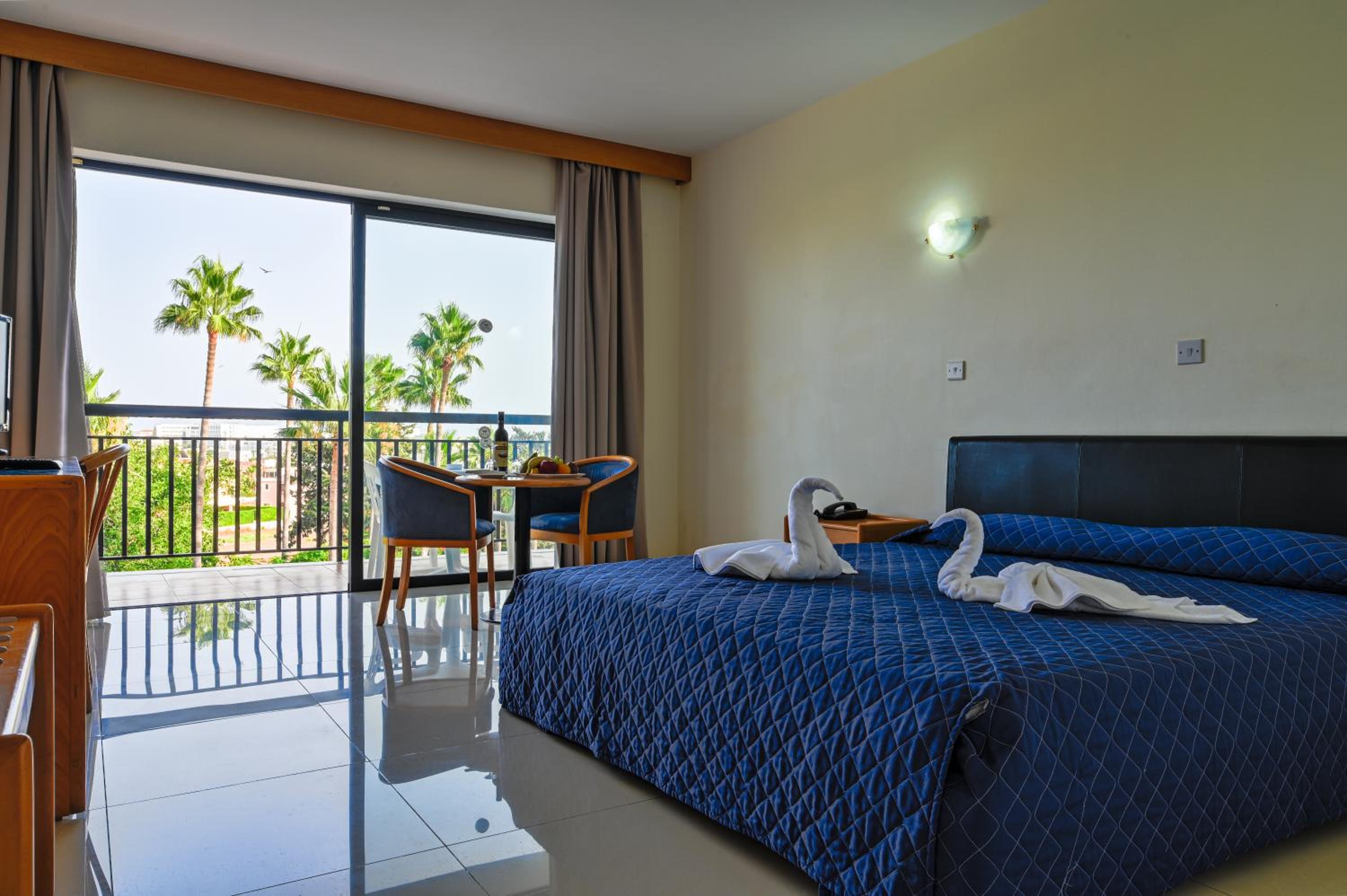Double or Twin Room photo 1