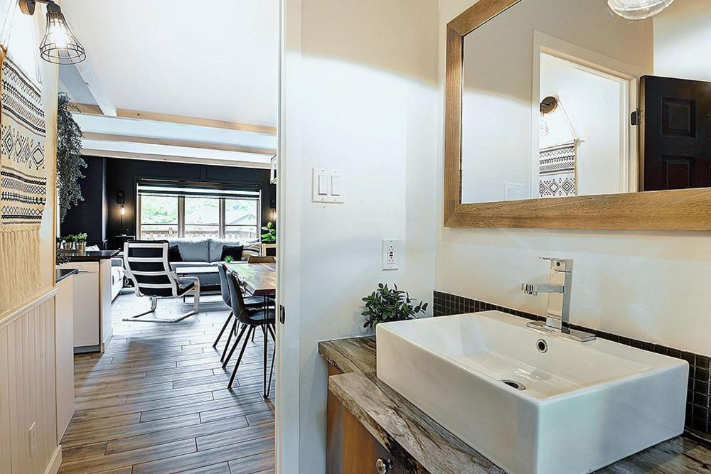 Three-Bedroom Chalet photo 1
