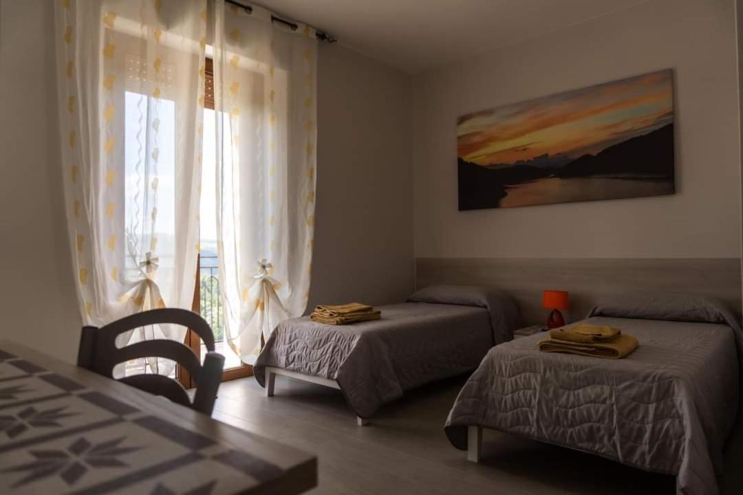 Double or Twin Room with Private Bathroom photo 2