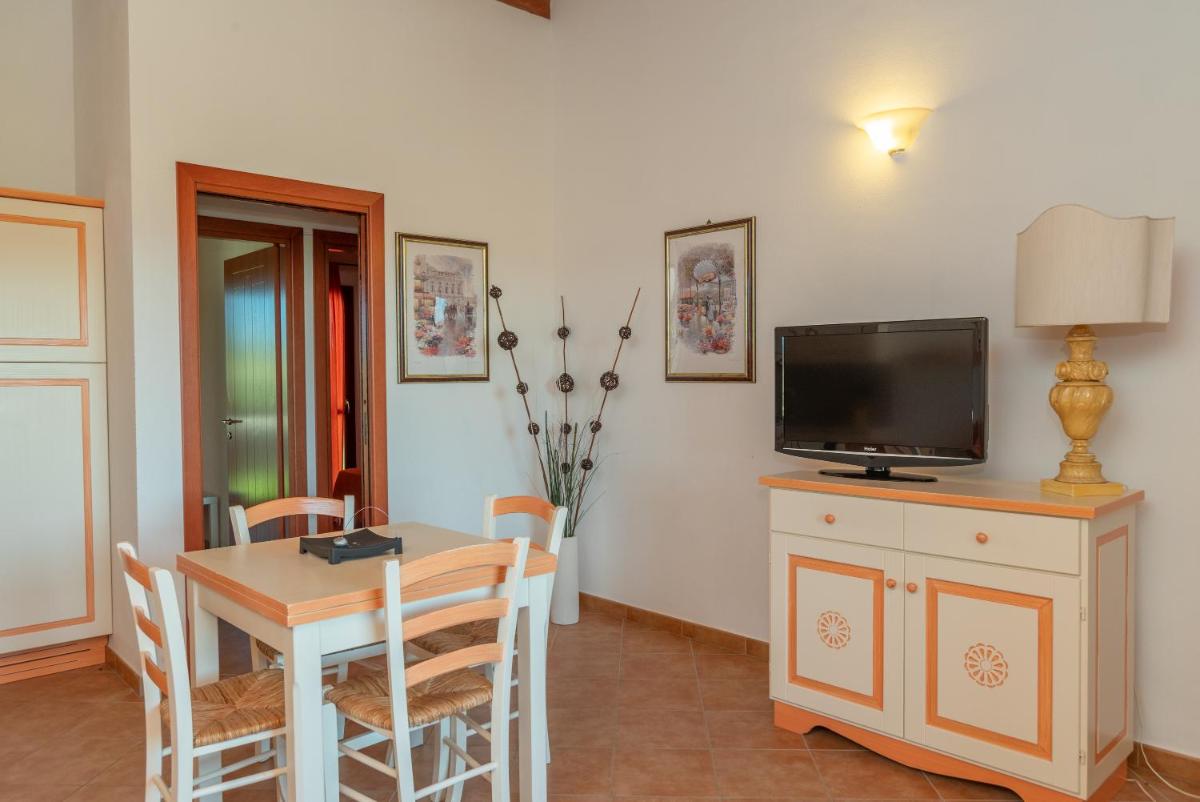 Villa with Garden View - Photo 7