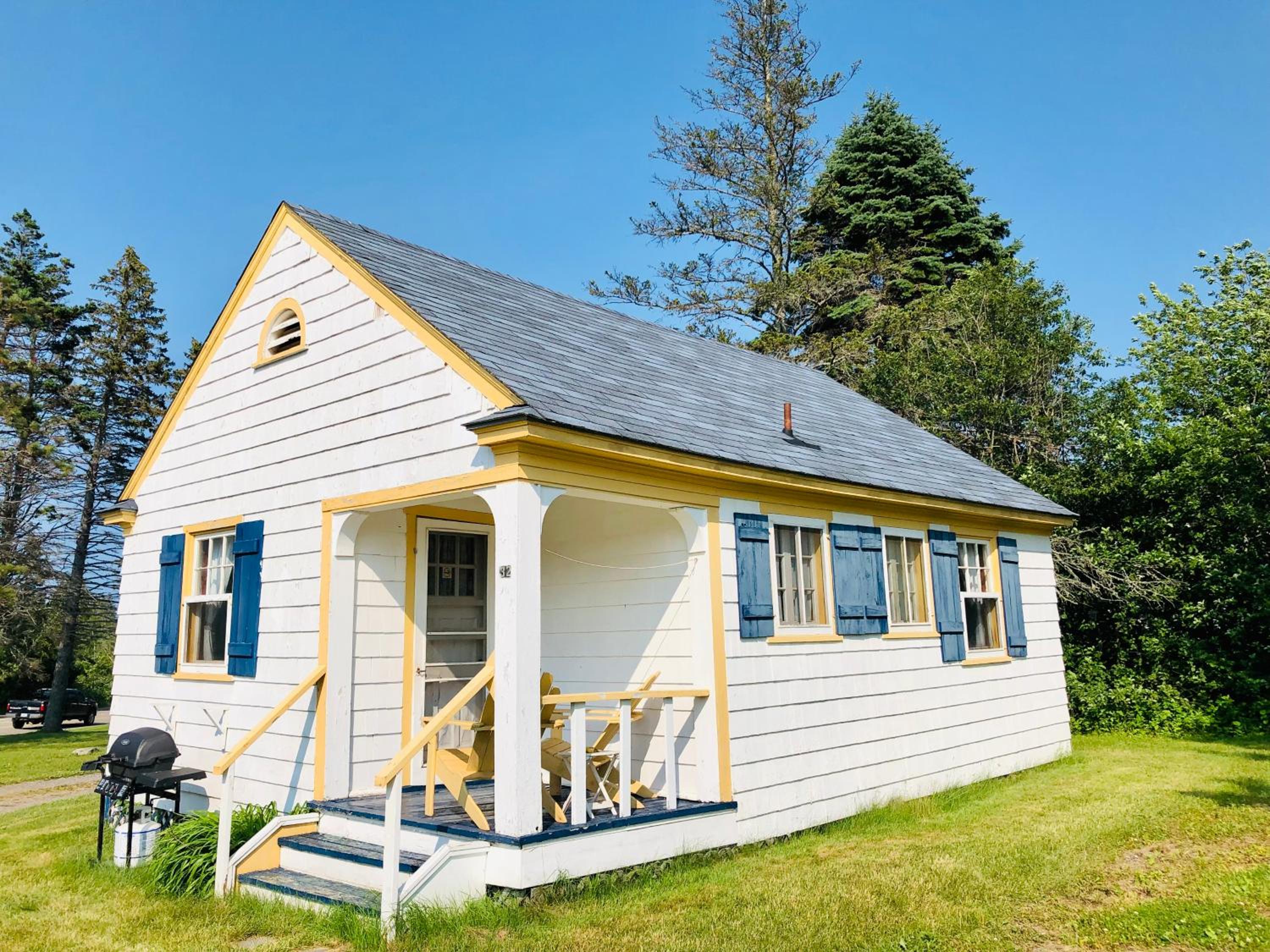Two-Bedroom Cottage photo 2