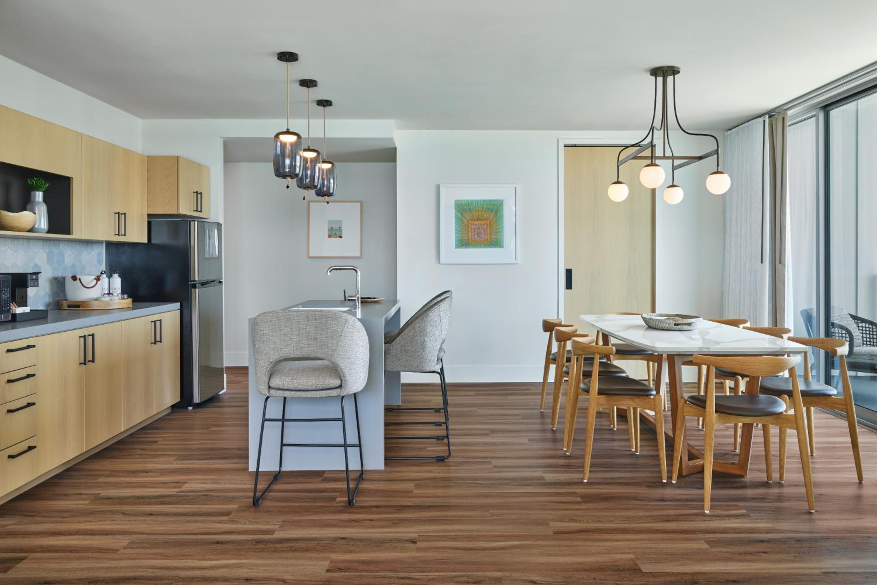 Bohemian One-Bedroom Suite with Kitchenette - Photo 3