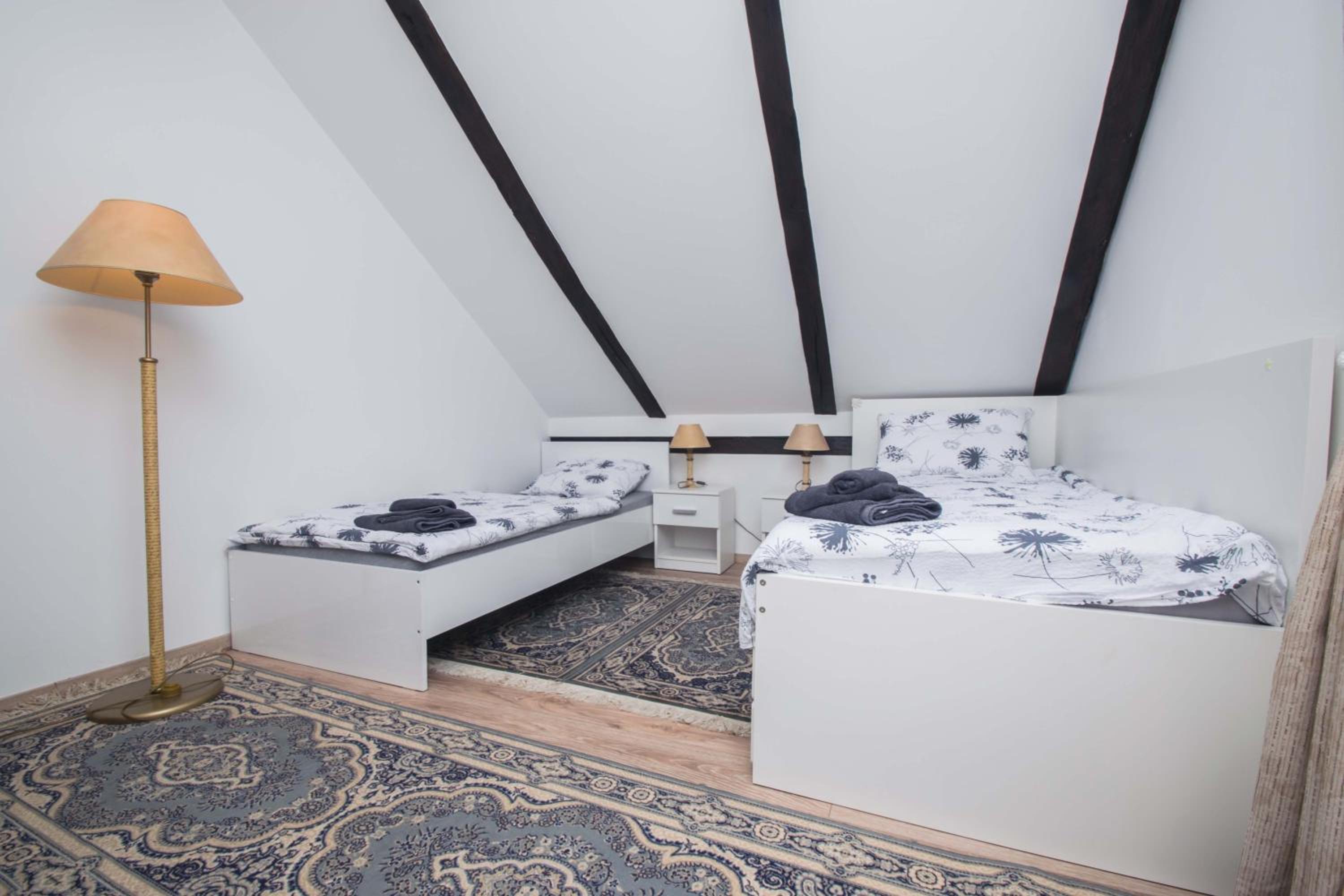 Apartment - Photo 2