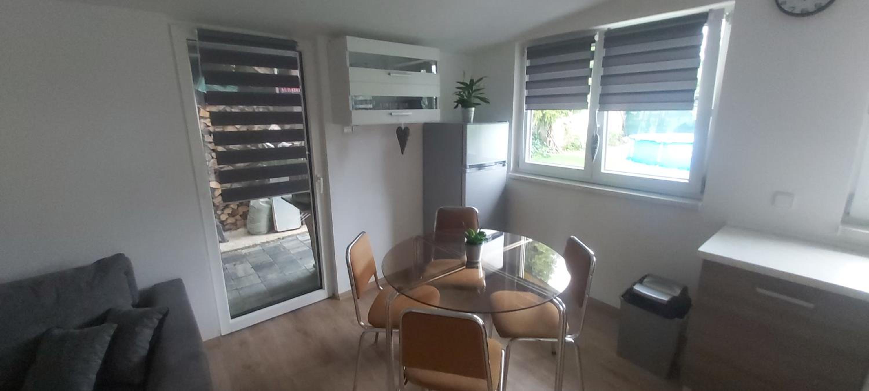 One-Bedroom House photo 3