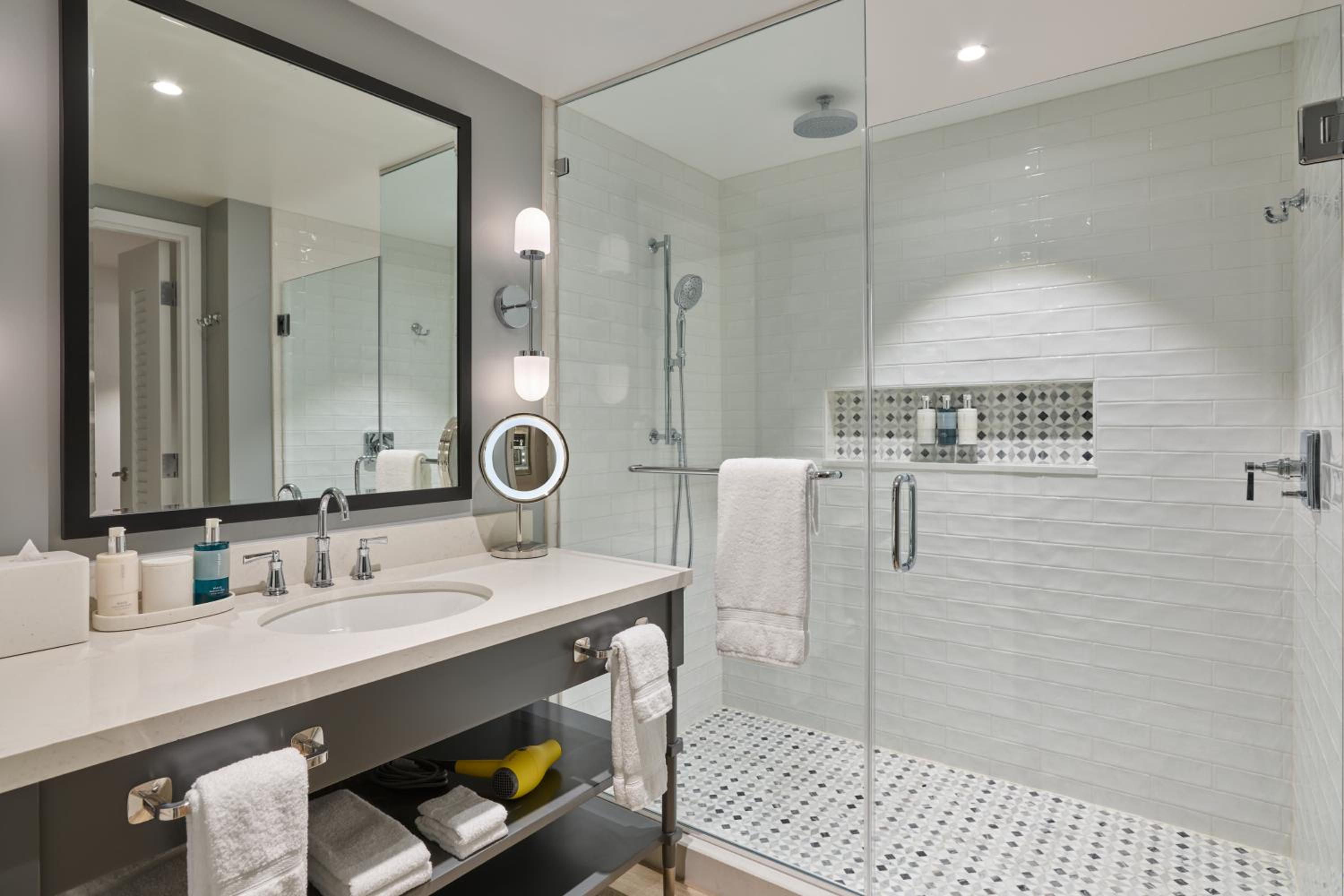 Connecting Rooms with Ocean View