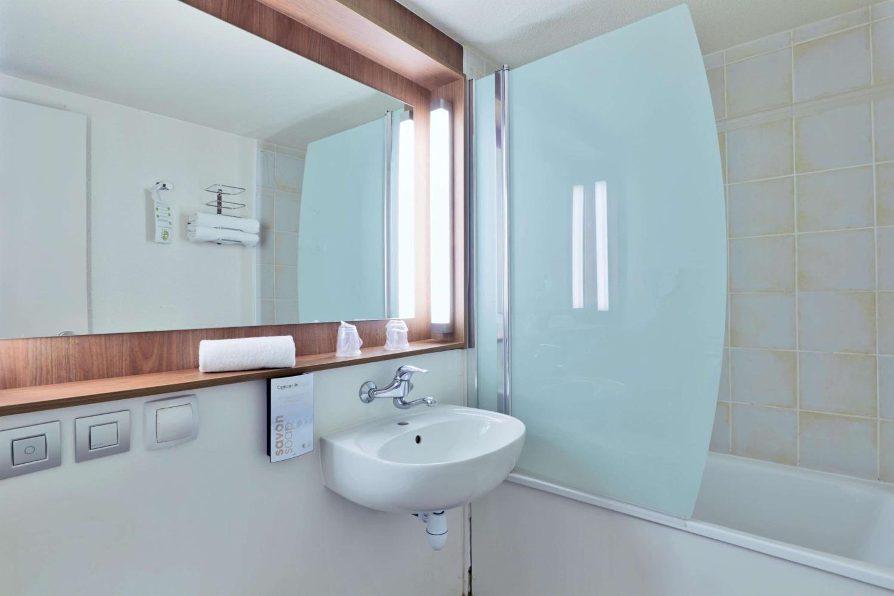 Double Room - Photo 8