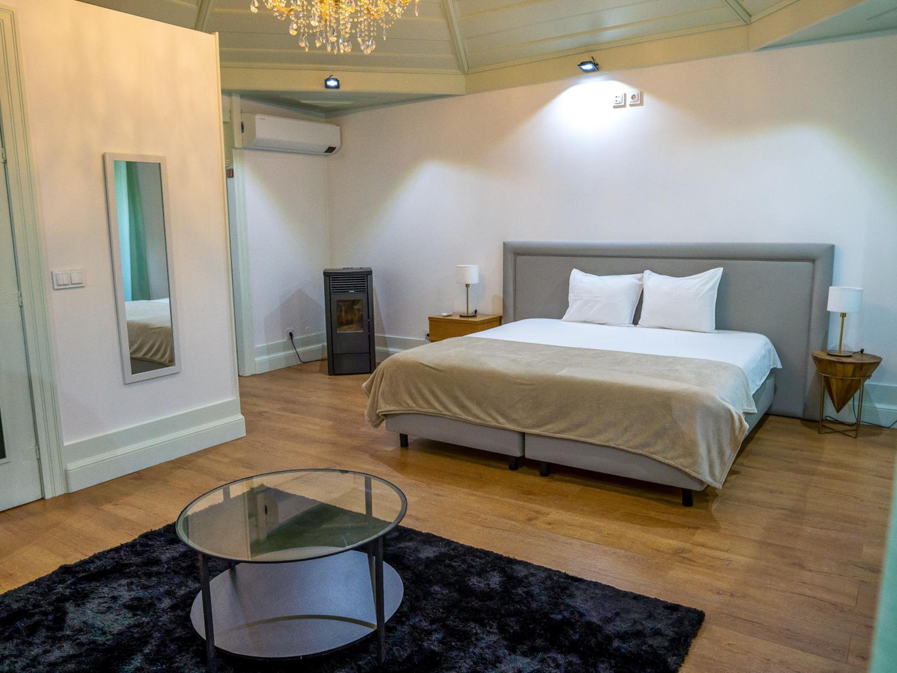 Suite - Photo 4