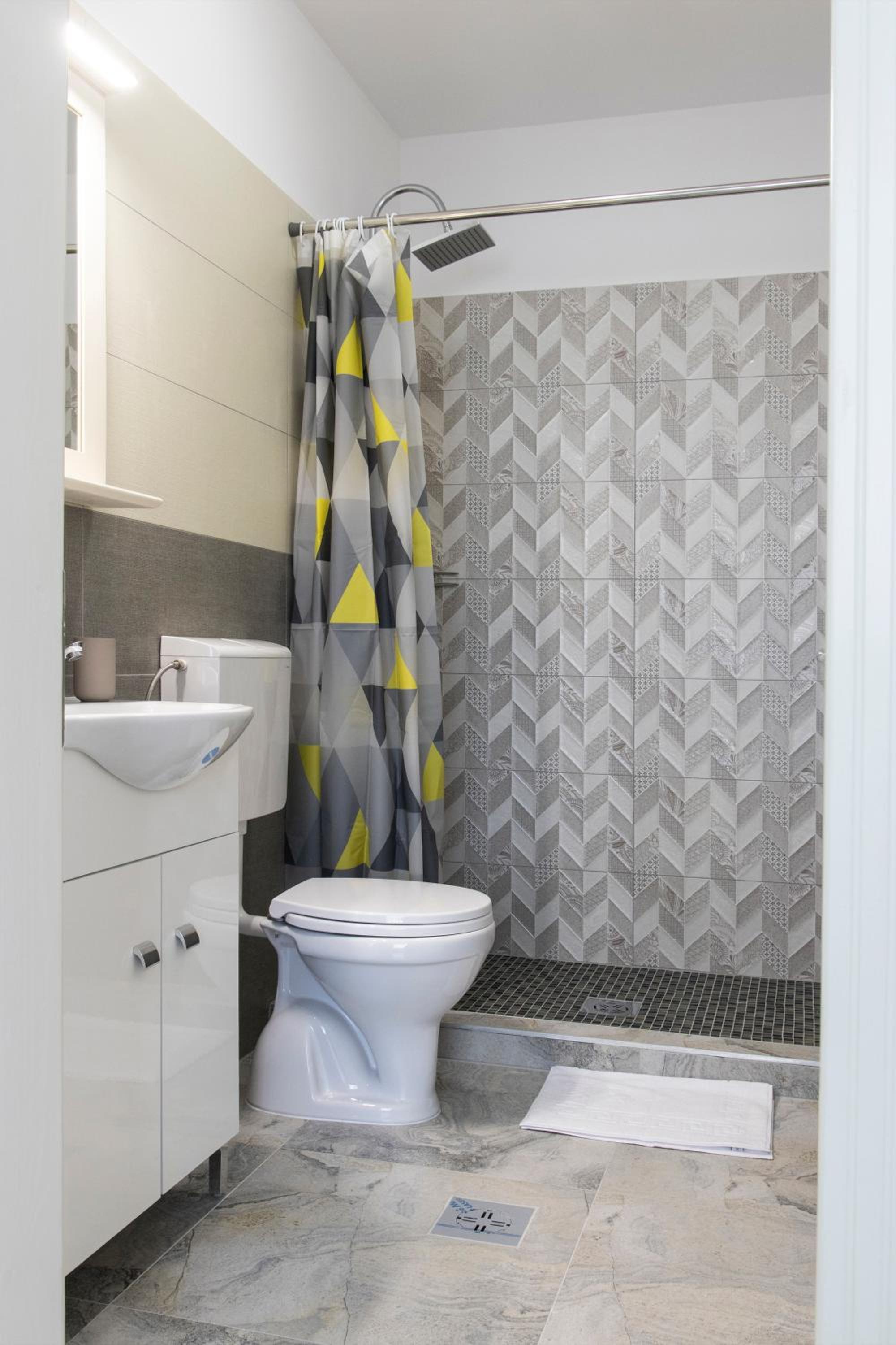 Deluxe Triple Room photo 2