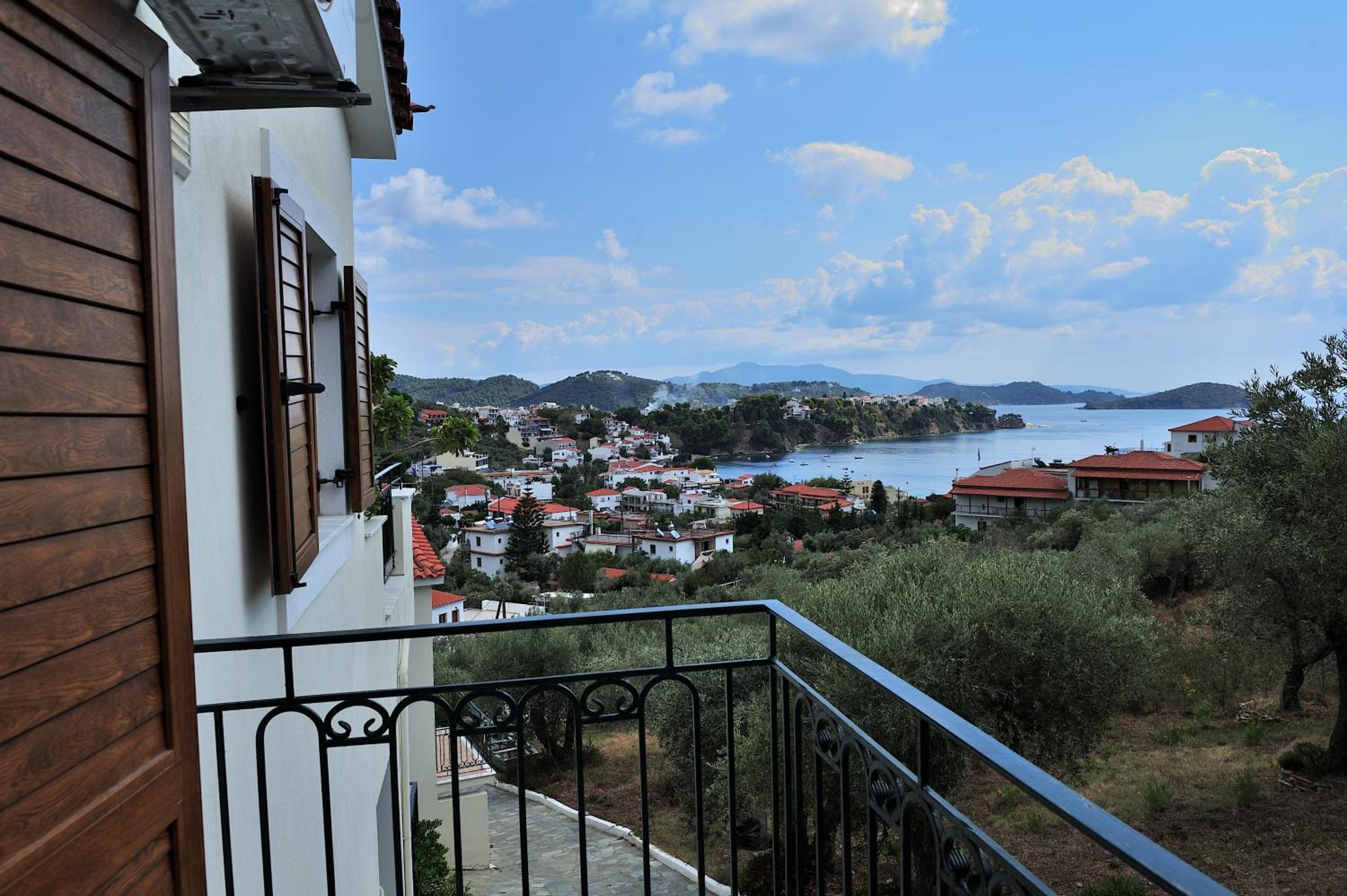 Maisonette with Sea View - Photo 22