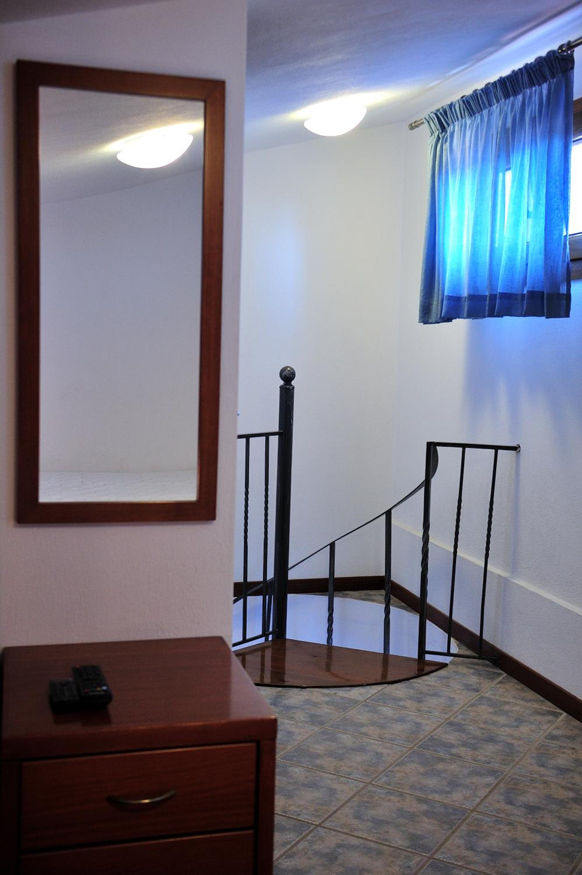 Maisonette with Sea View - Photo 29