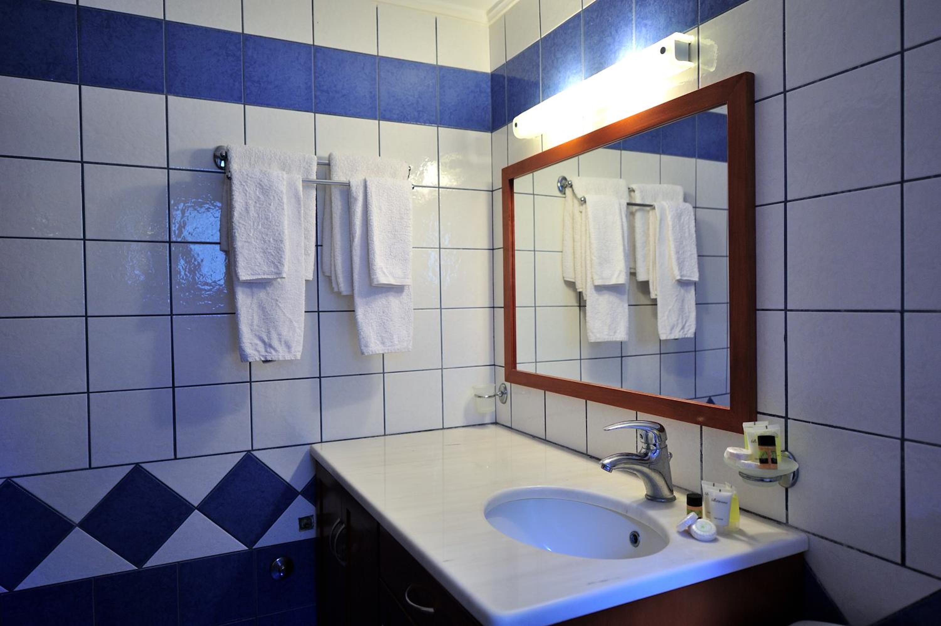 Maisonette with Sea View - Photo 12