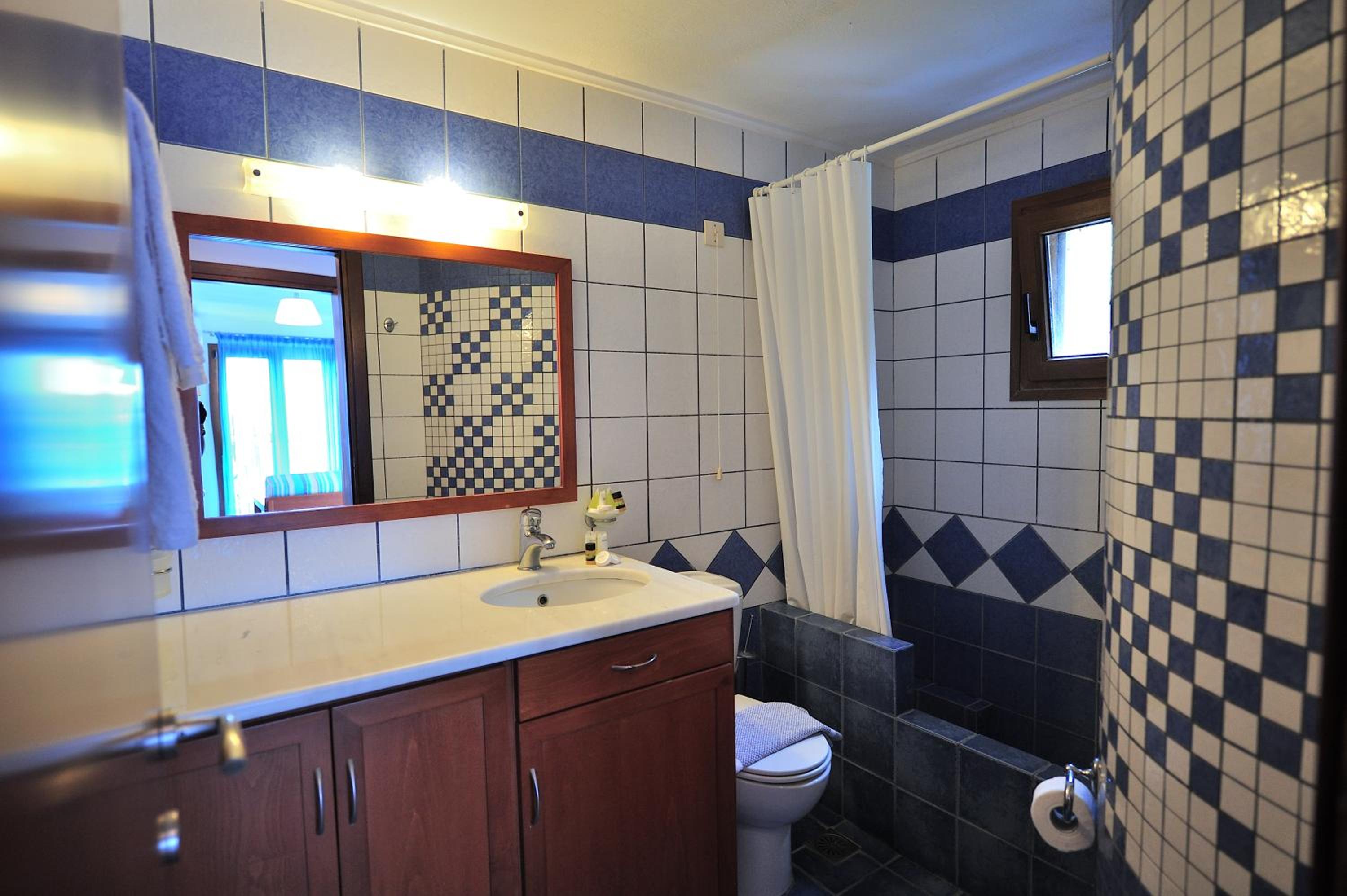 Maisonette with Sea View - Photo 16