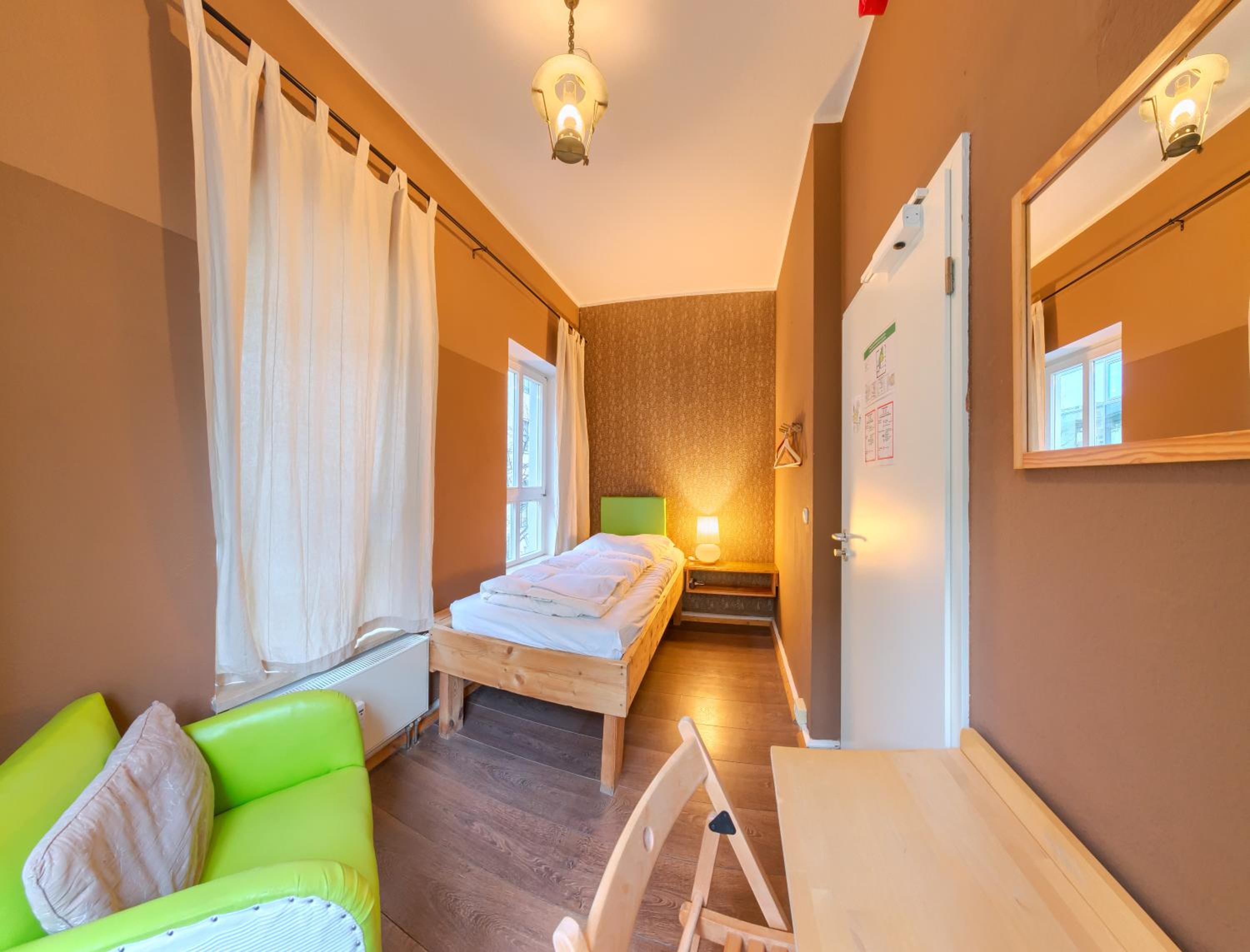 Single Room with Shared Bathroom
