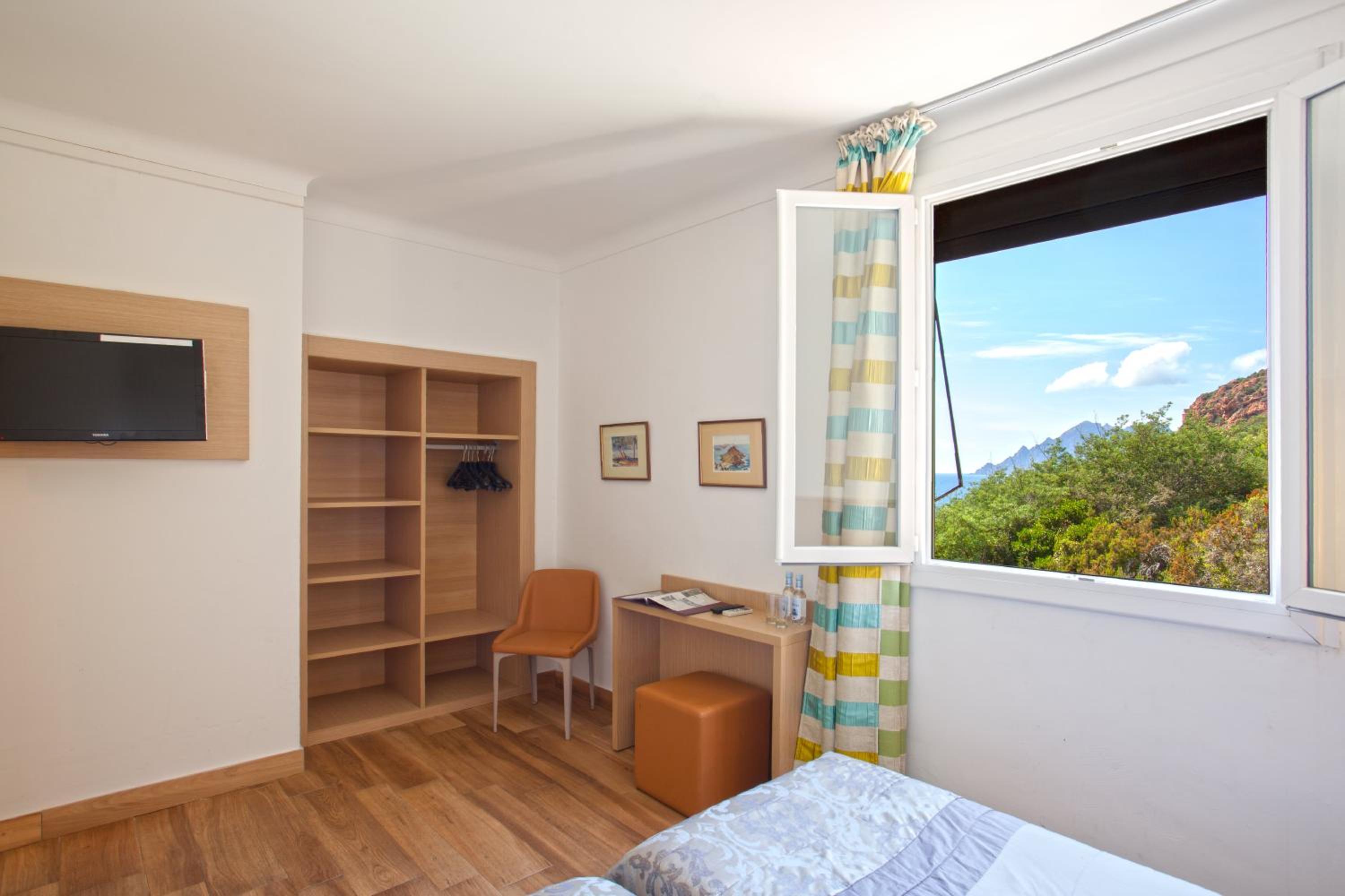 Economy Double Room photo 1