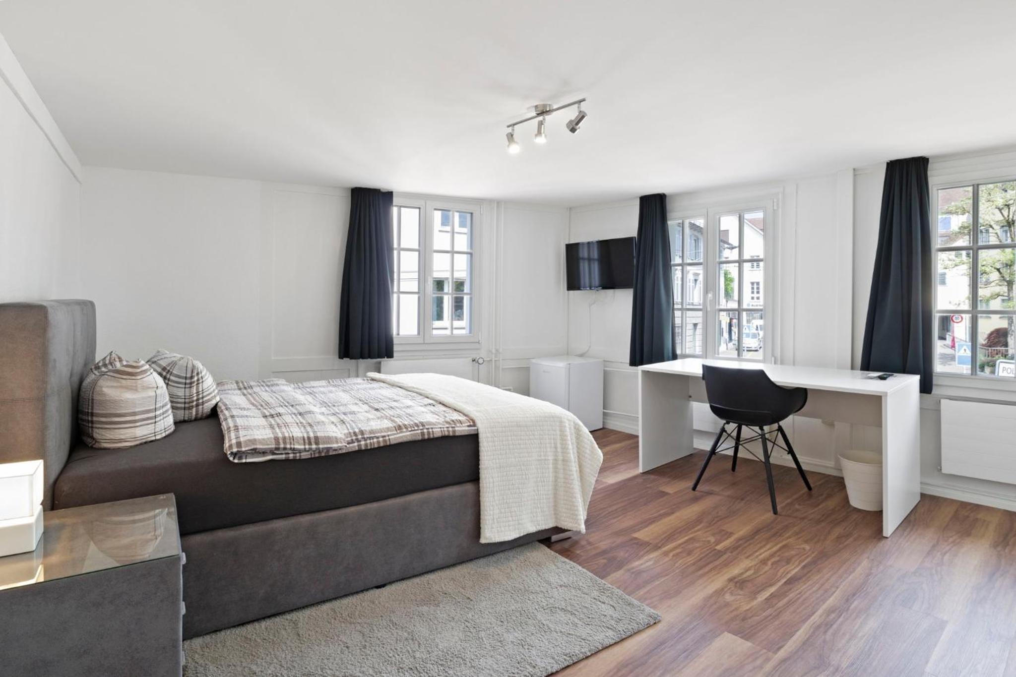 Double Room - Photo 3