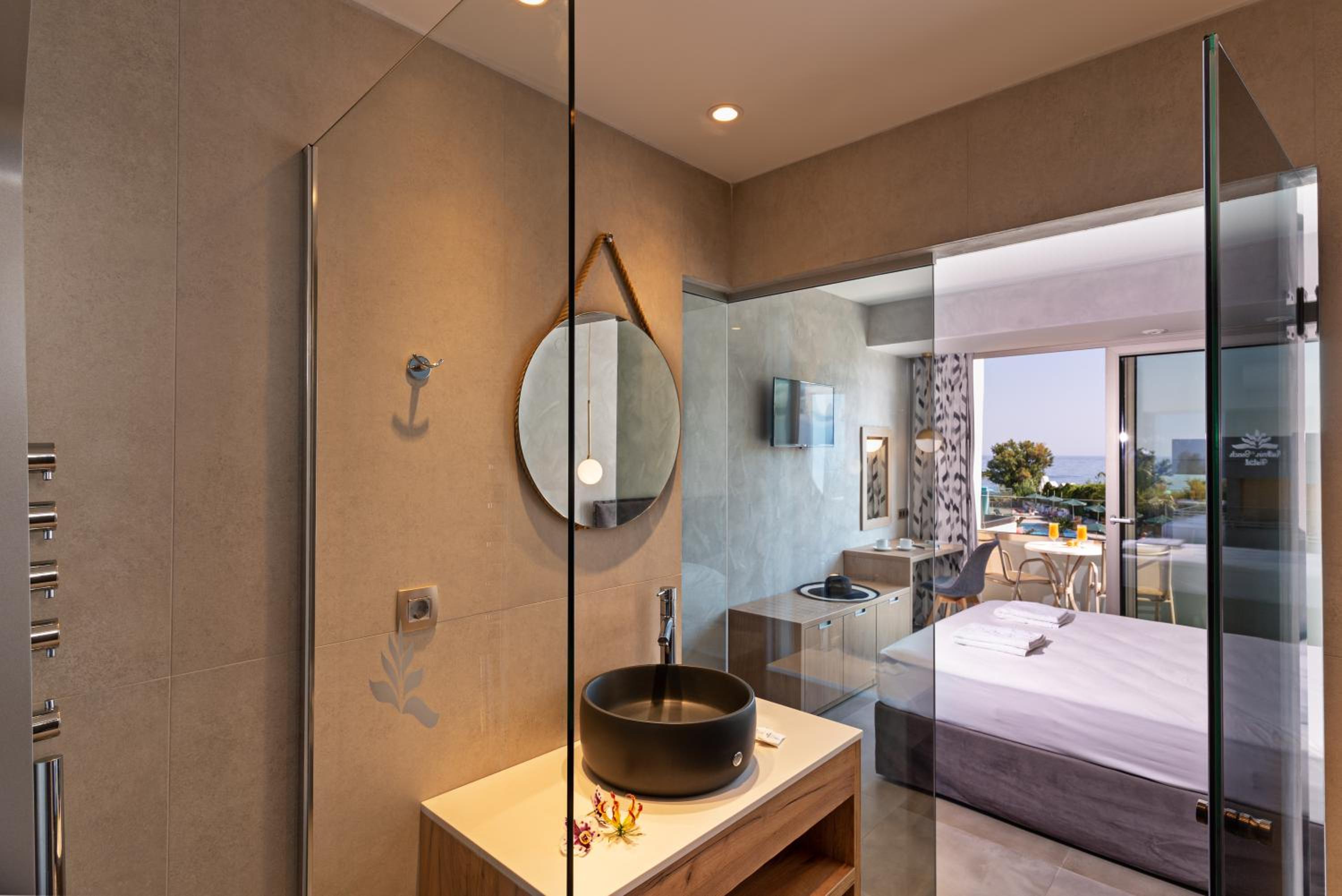 Superior Twin Room - Photo 16