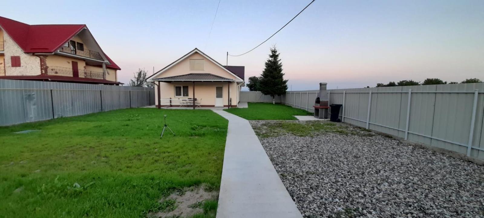 Two-Bedroom House - Photo 14