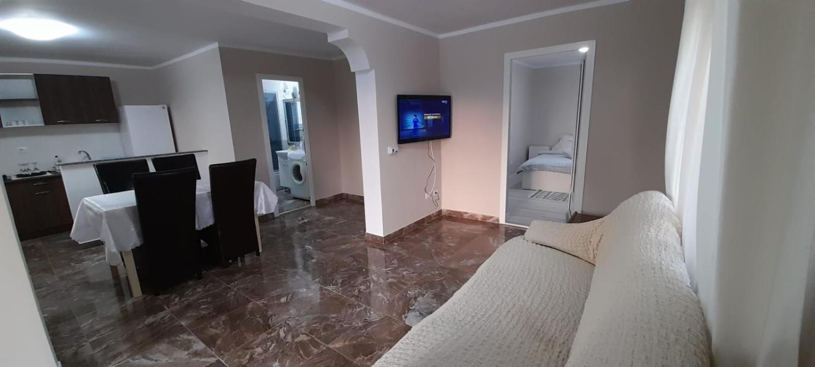 Two-Bedroom House - Photo 1