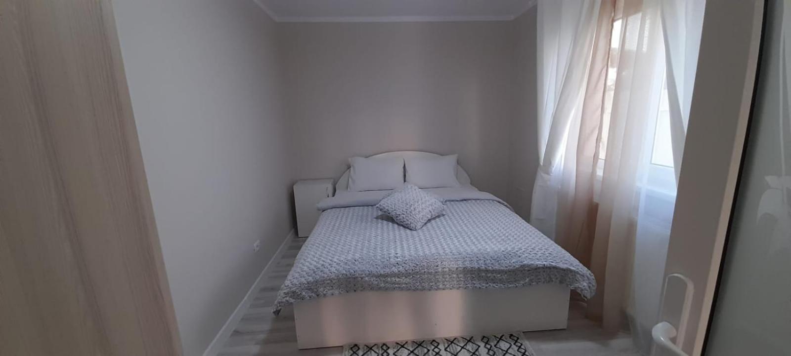 Two-Bedroom House - Photo 13