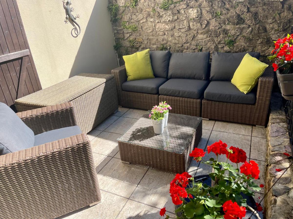 Ground Floor Studio with Terrace photo 2