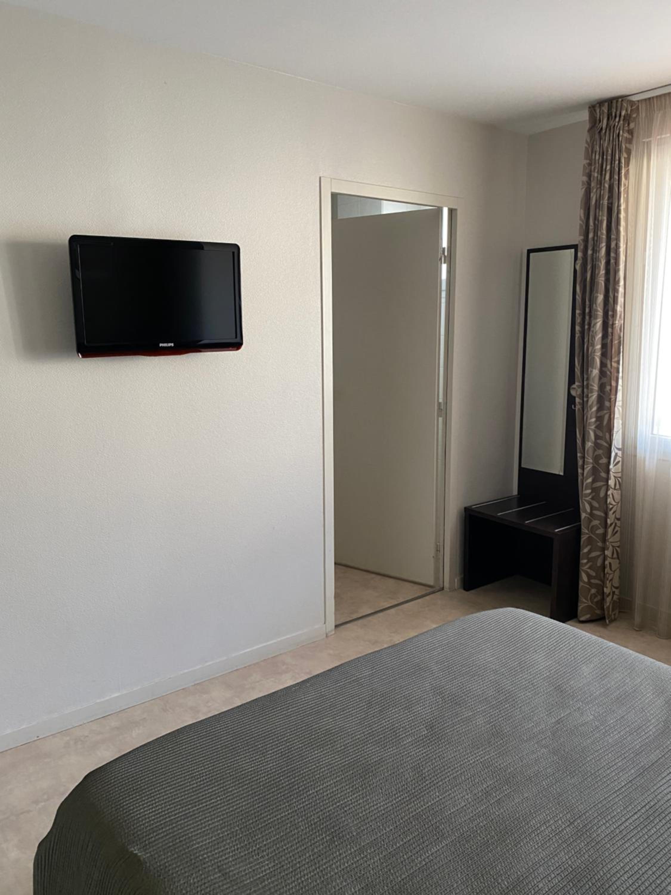 Standard Double Room photo 3