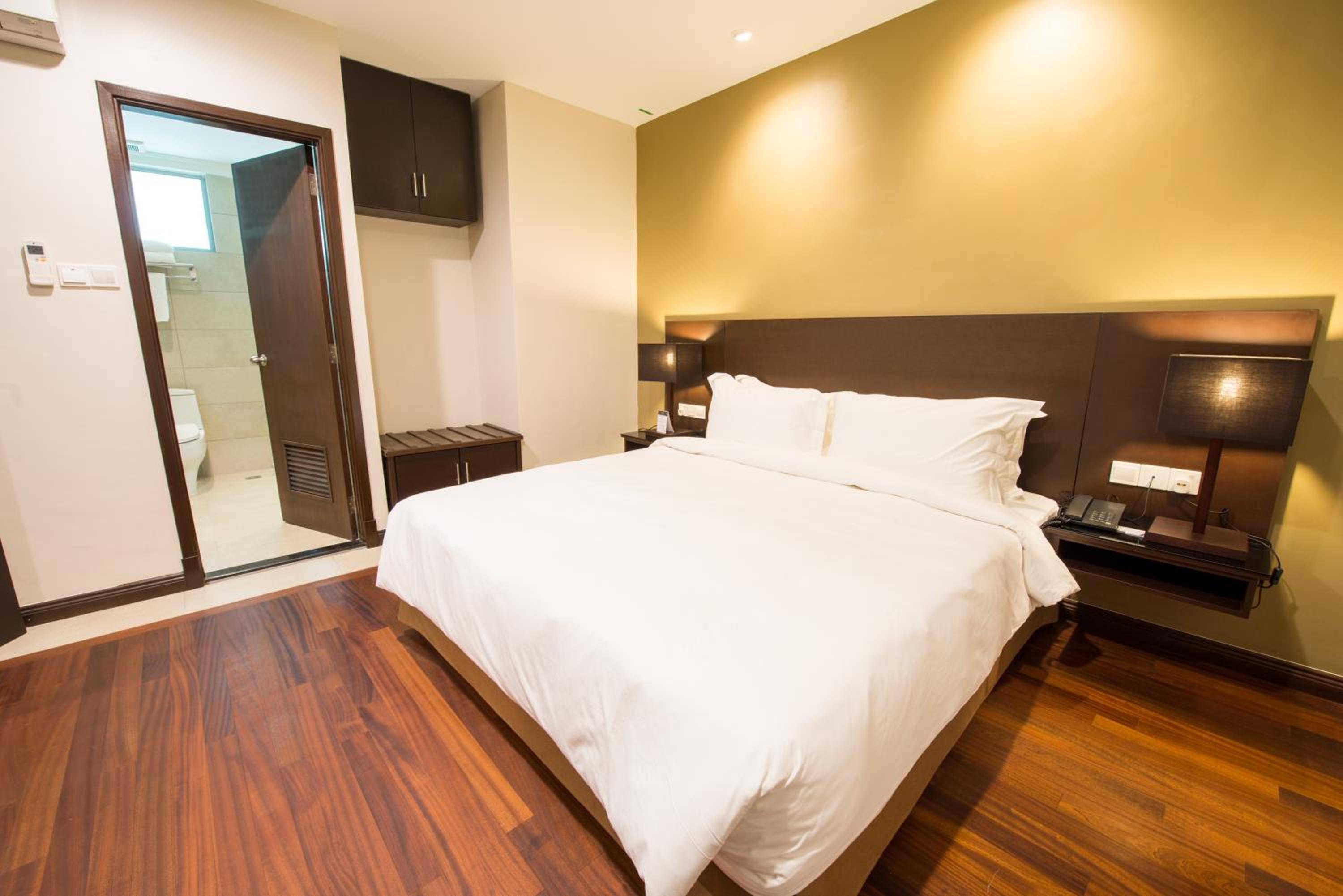 Executive Suite photo 3
