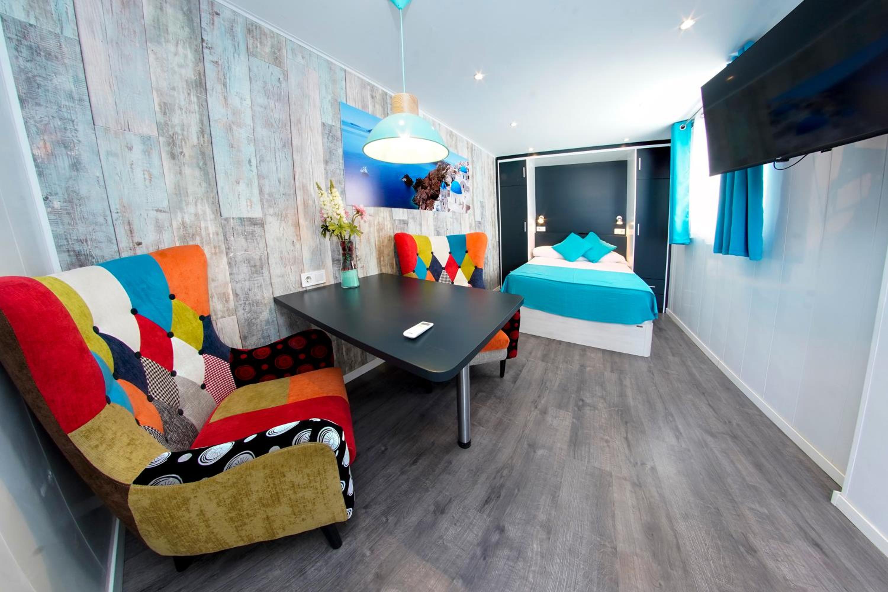 Estudio con terraza