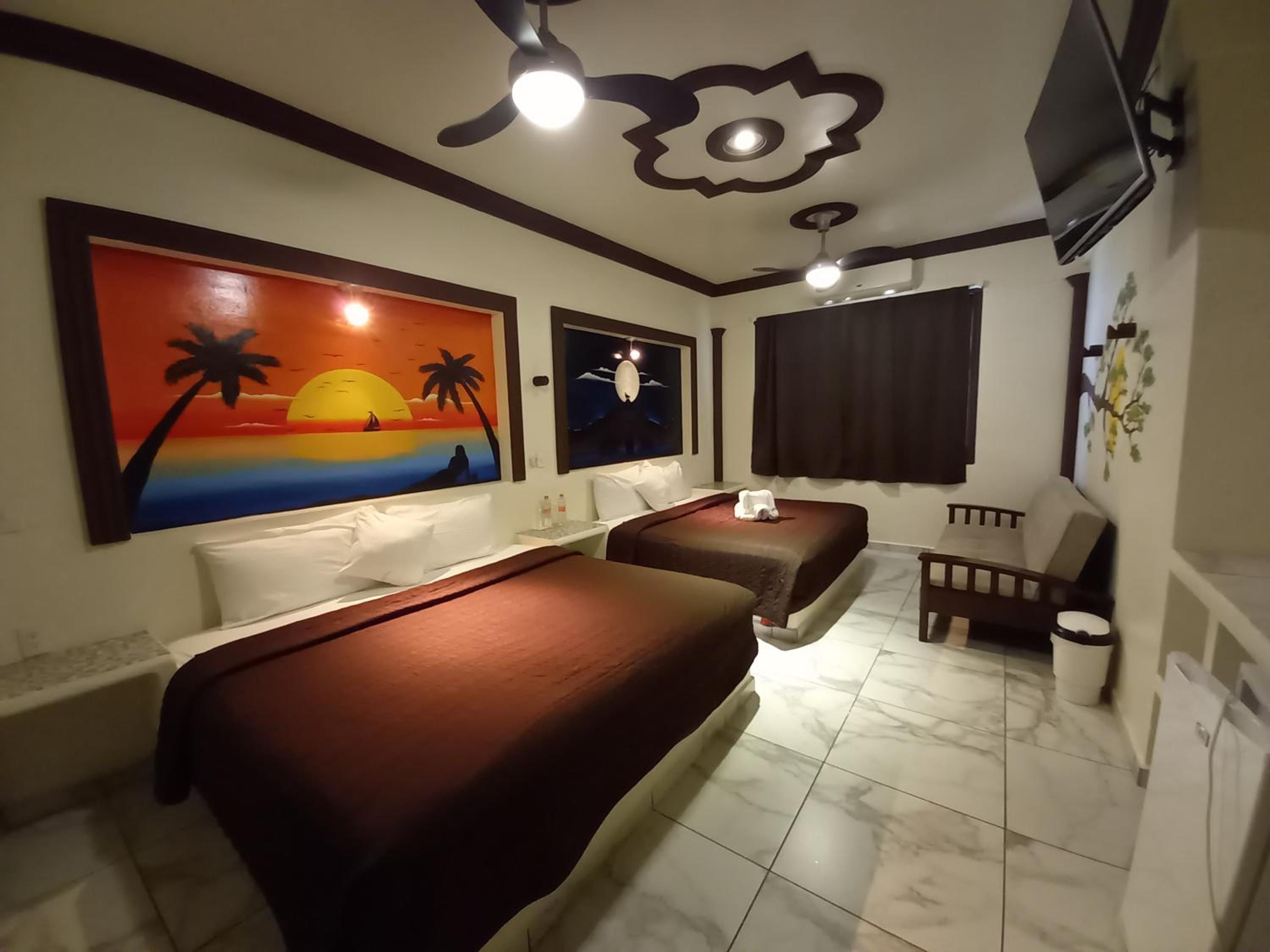 Twin Room - Photo 5